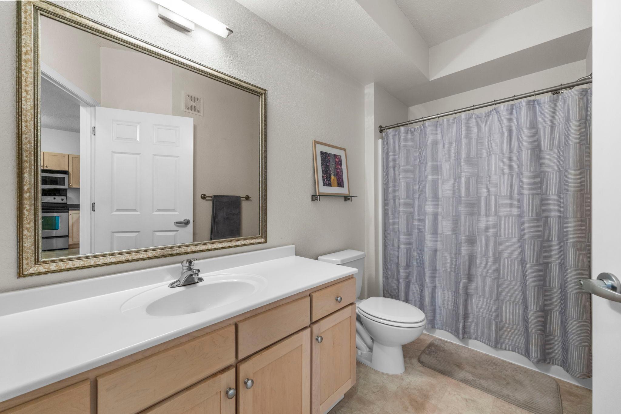 310 E 18th Street 201 Property Photo 19