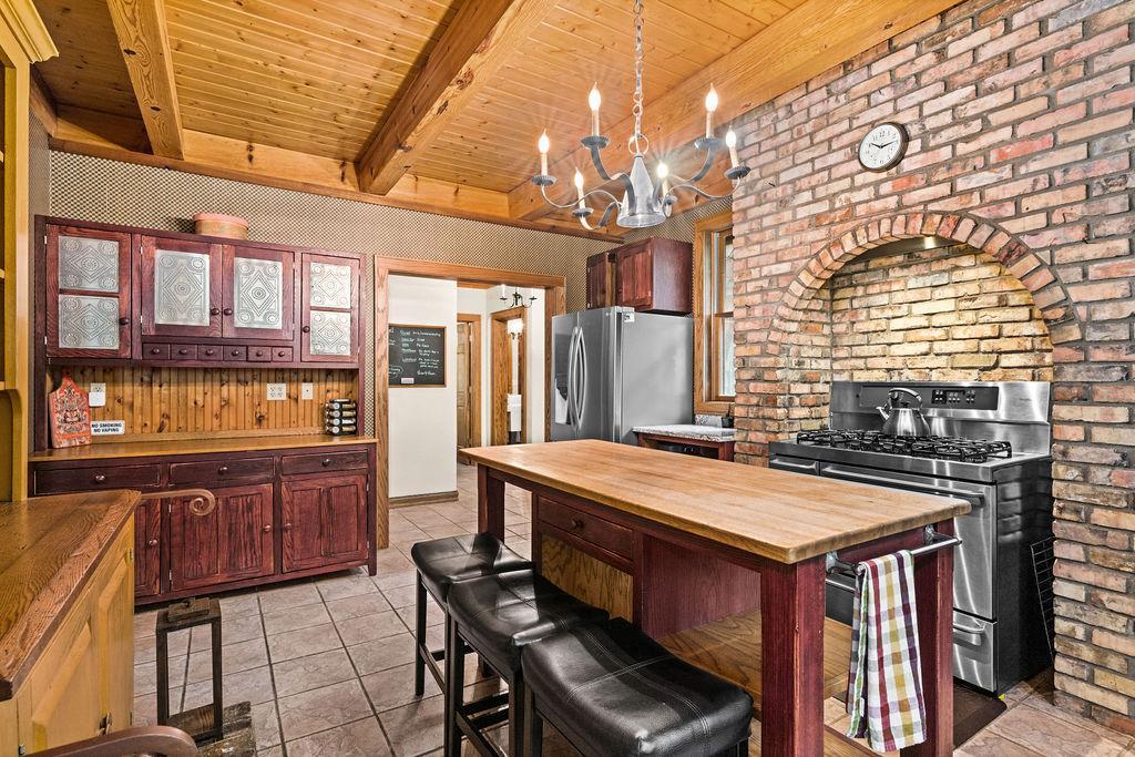 4822 E Tri Lakes Road Property Photo 4