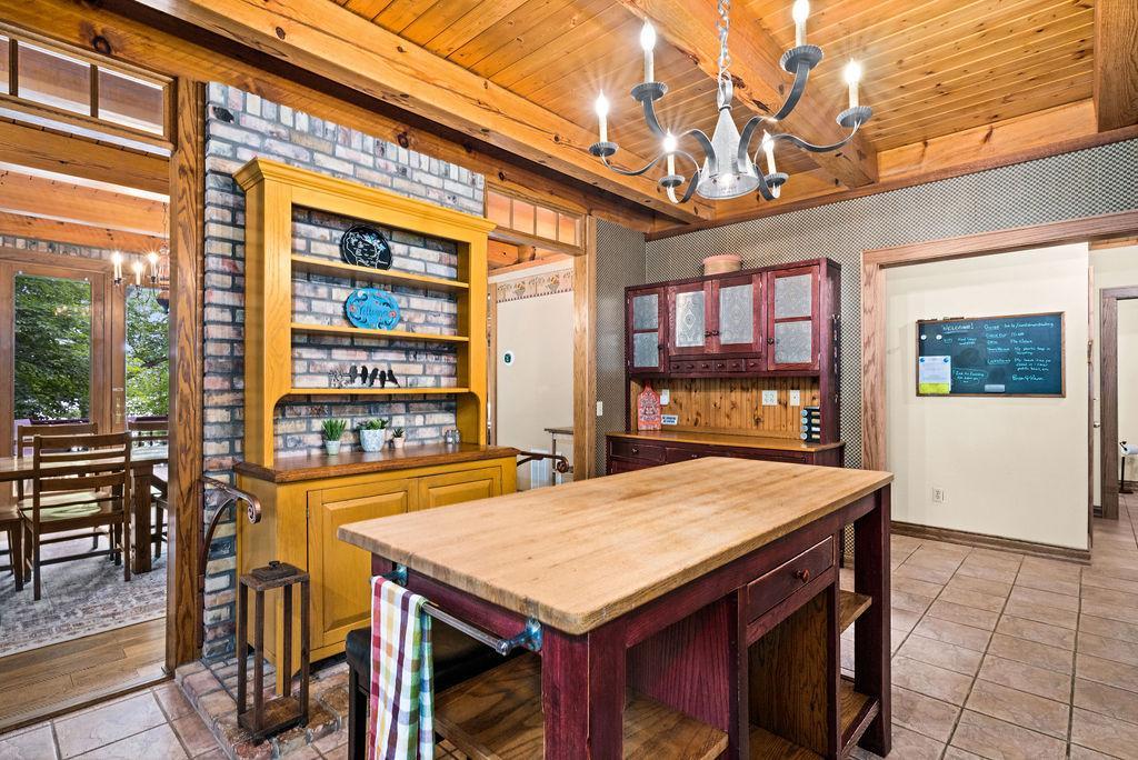 4822 E Tri Lakes Road Property Photo 15