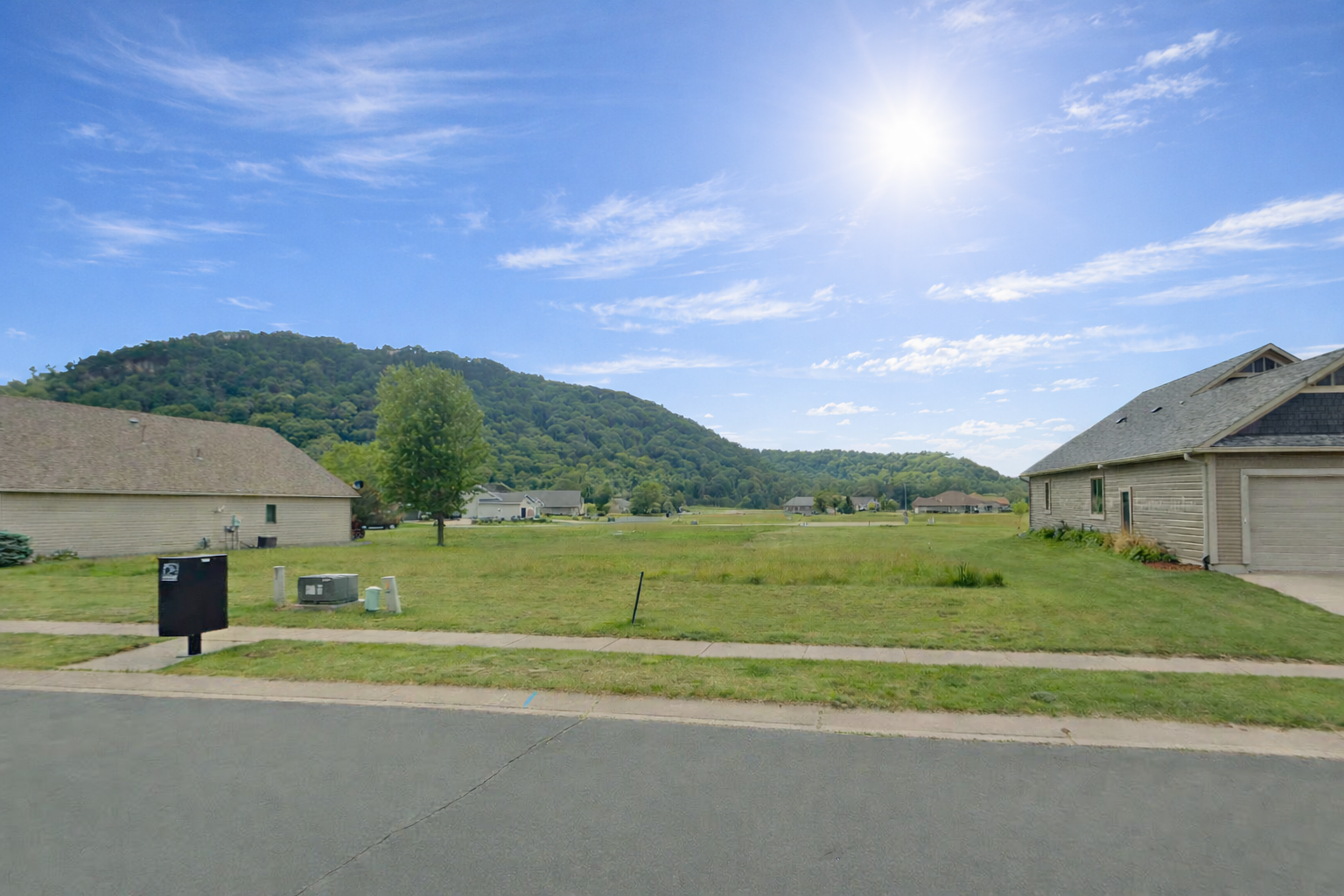 525 Coral Drive Property Photo 1