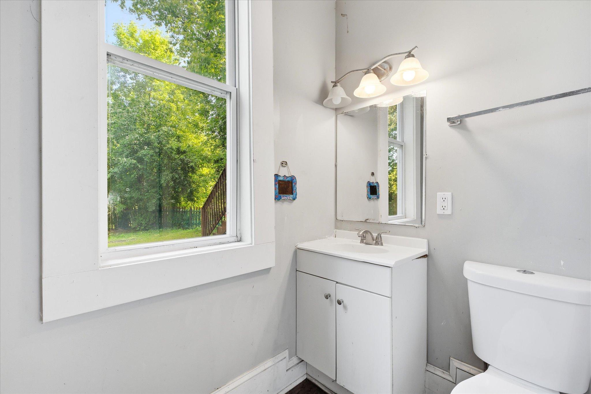 1667 Ames Avenue Property Photo 11