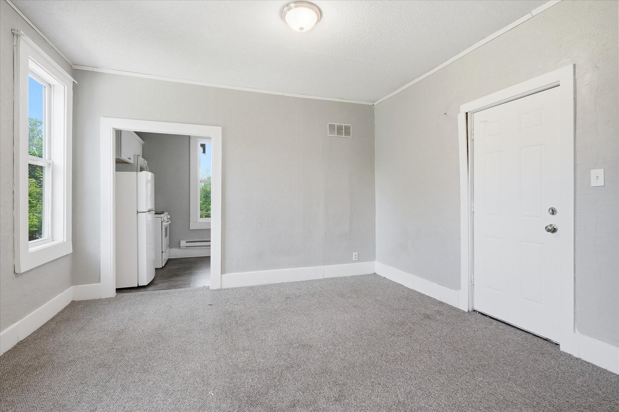 1667 Ames Avenue Property Photo 20