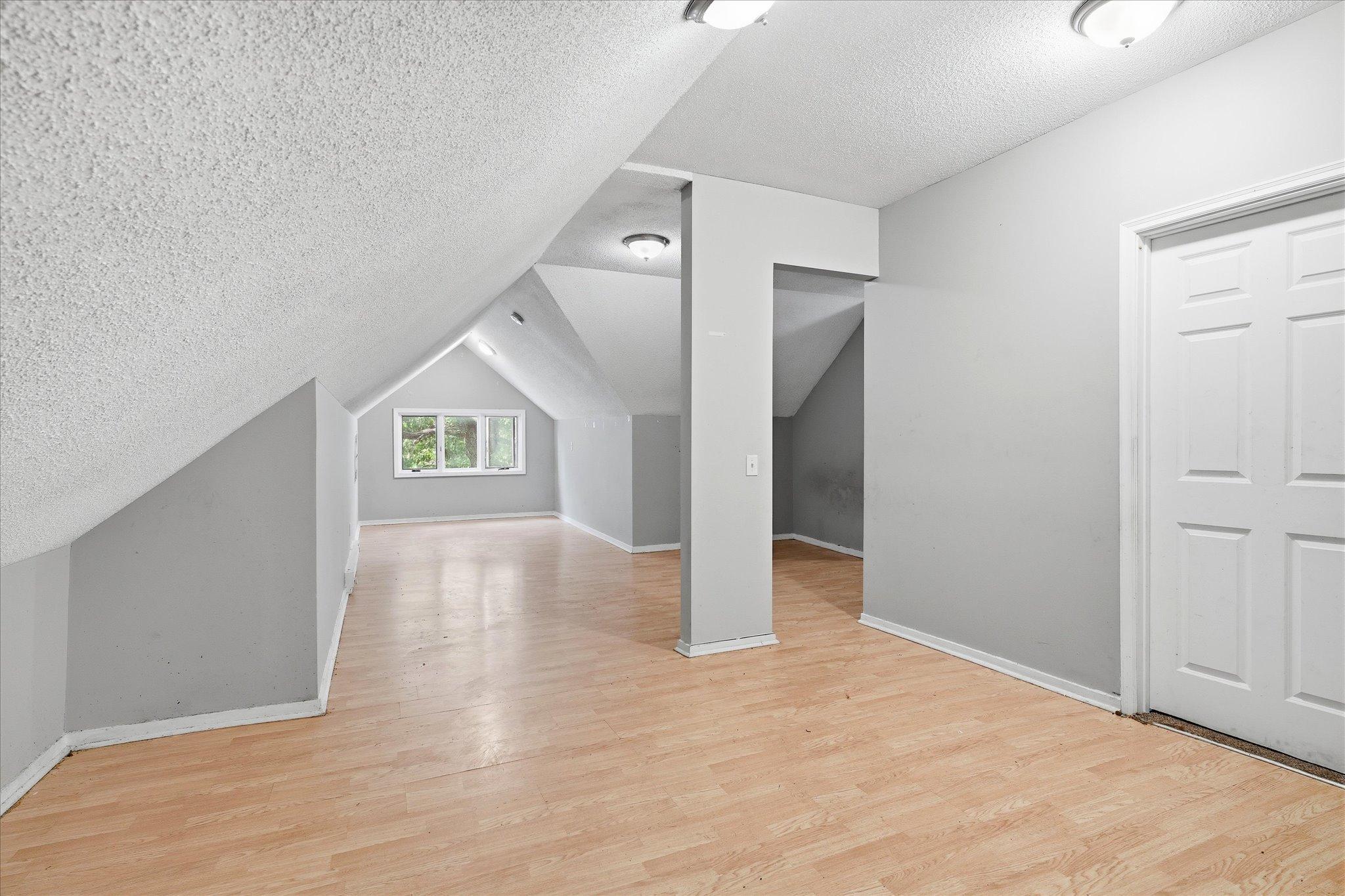 1667 Ames Avenue Property Photo 34