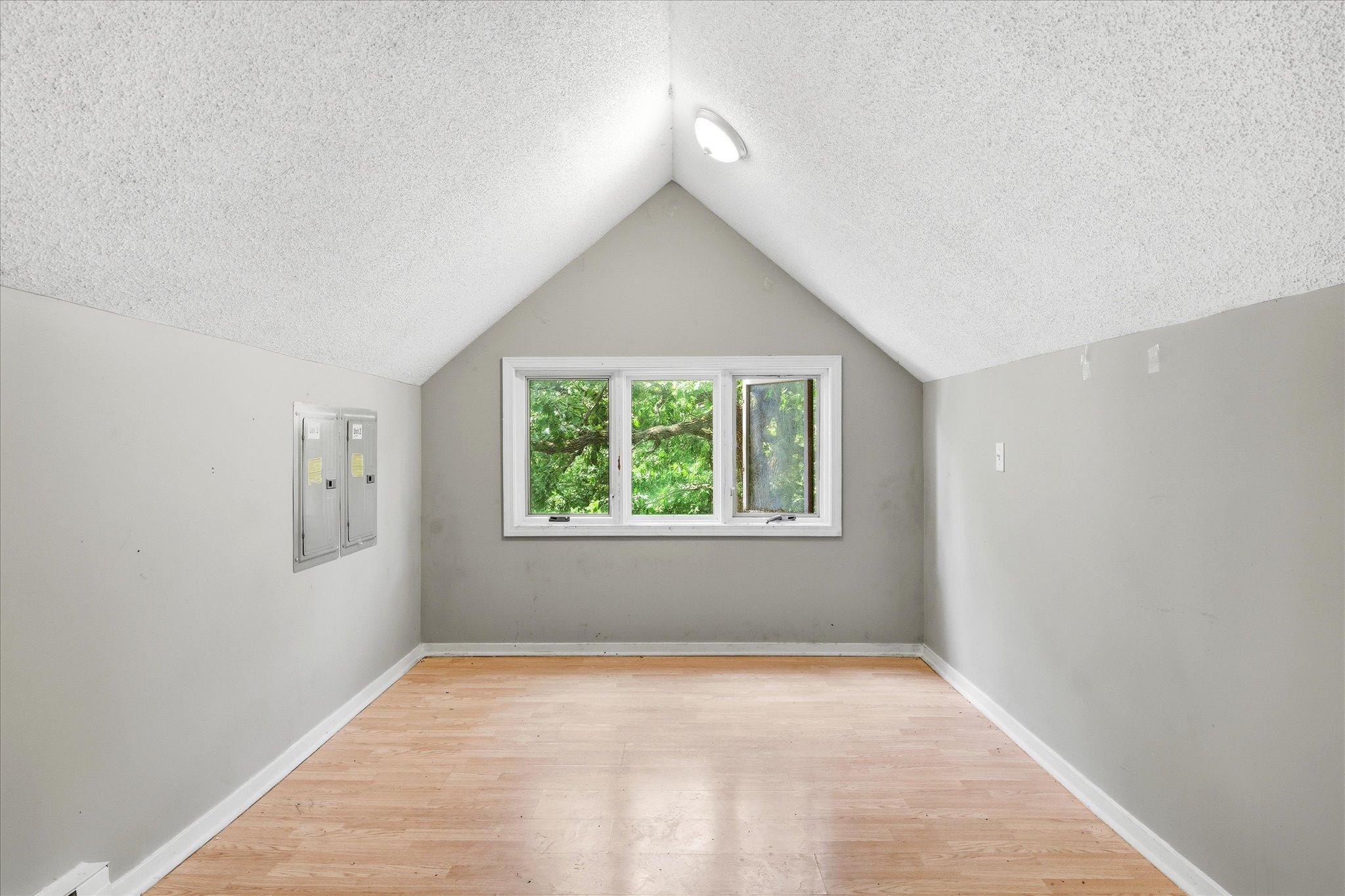 1667 Ames Avenue Property Photo 37