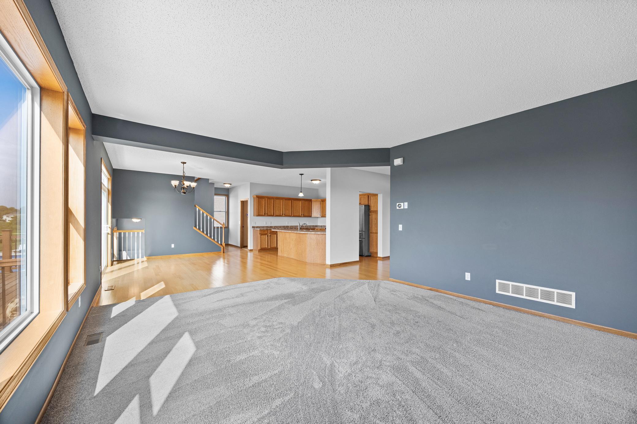 13827 Savanna Drive Property Photo 10