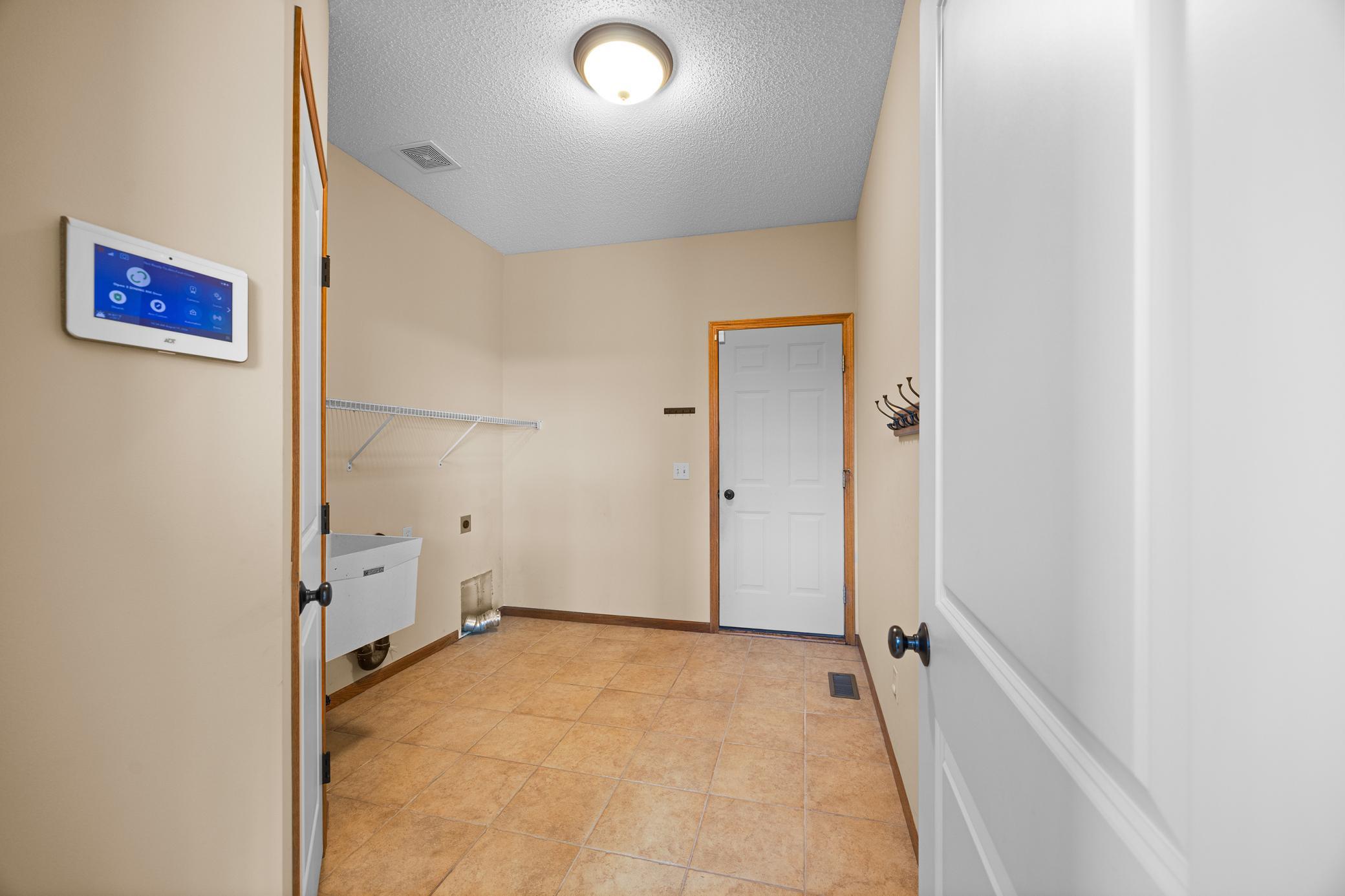 13827 Savanna Drive Property Photo 45