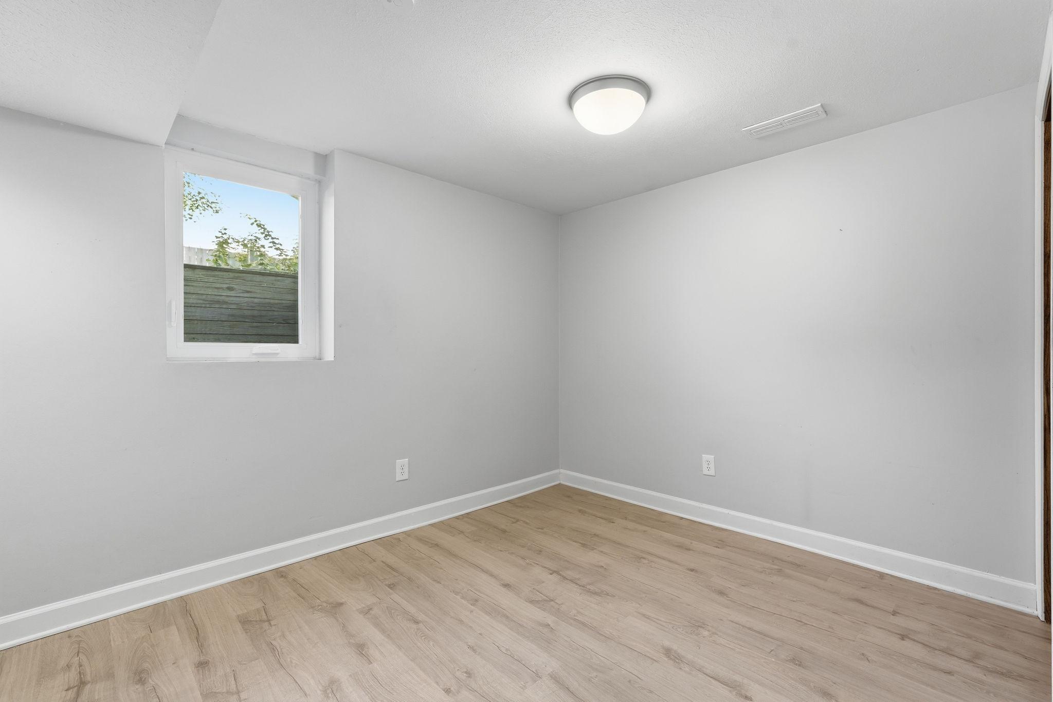 5300 Circle Down Property Photo 10