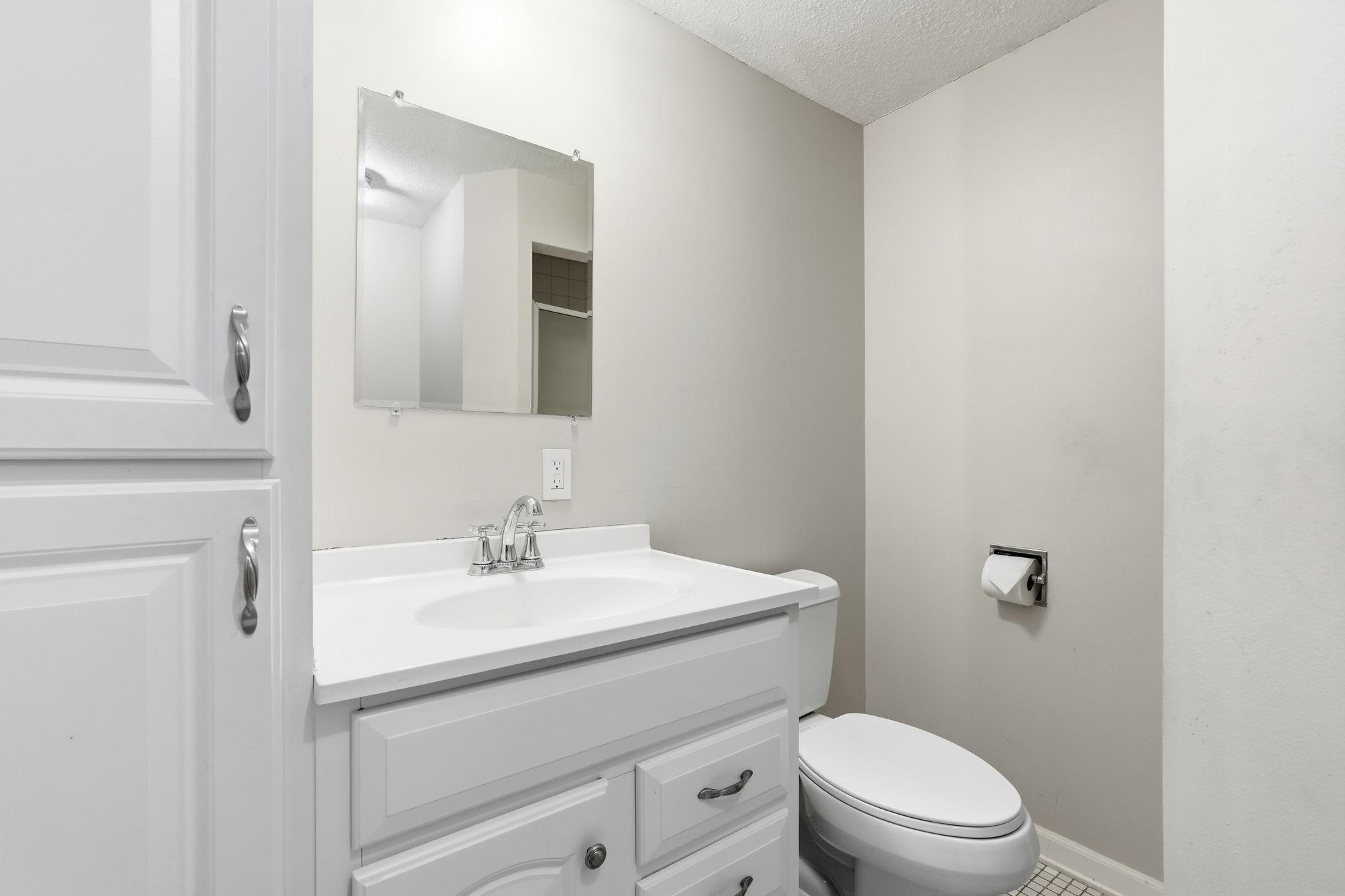5300 Circle Down Property Photo 11
