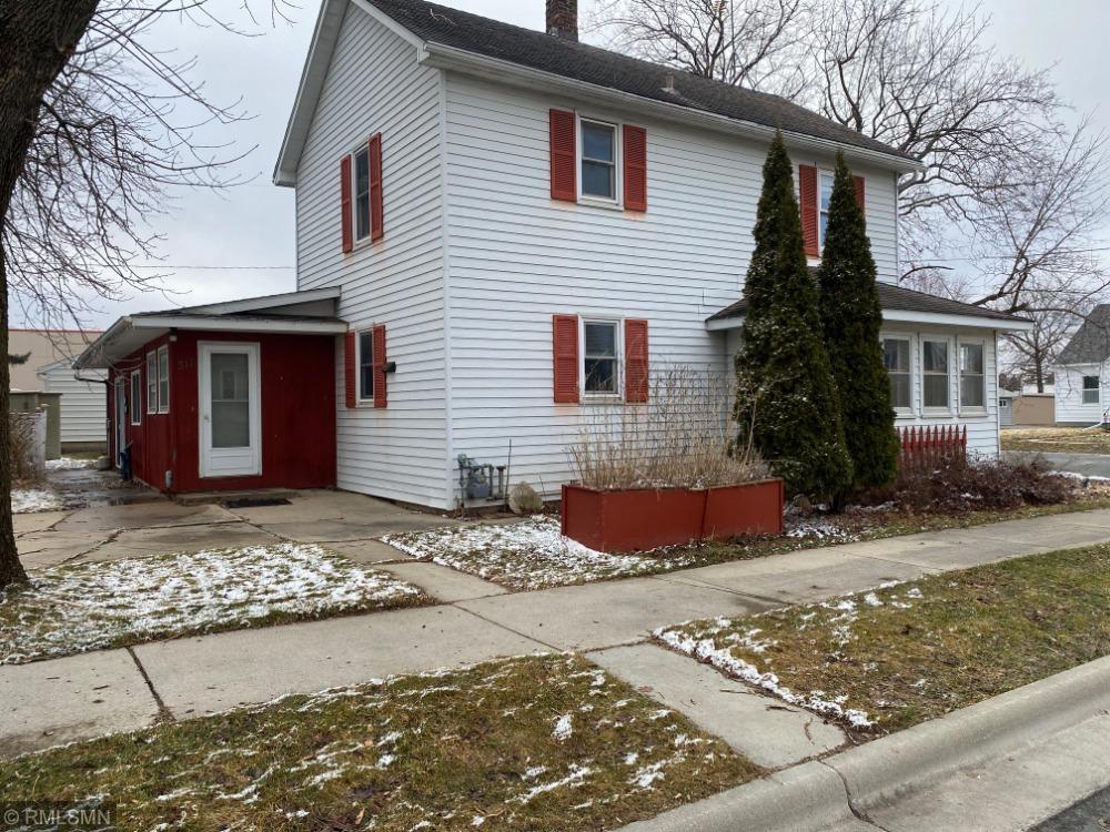 311 N 3rd Street Property Photo 1