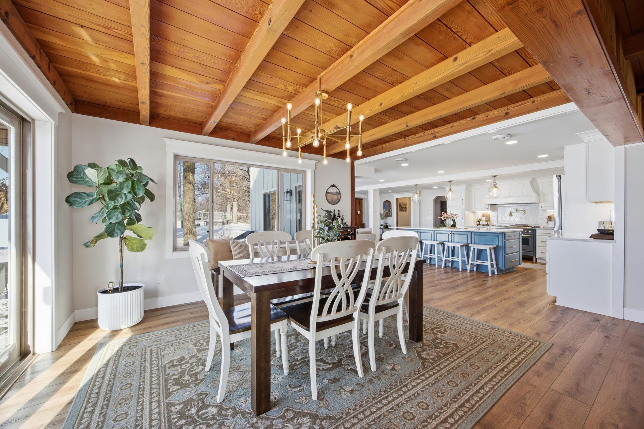 611 N Shore Drive Property Photo 14