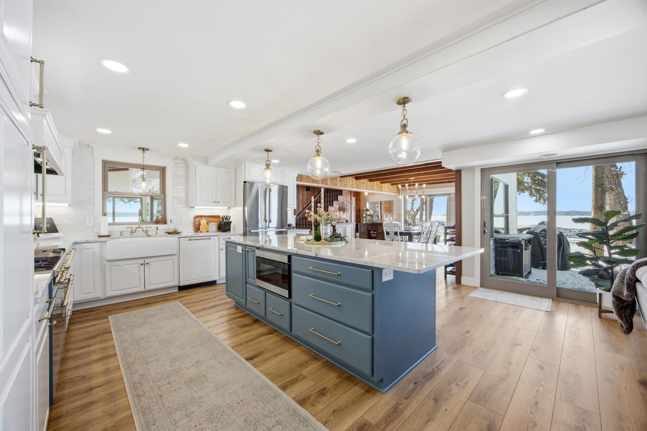 611 N Shore Drive Property Photo 19