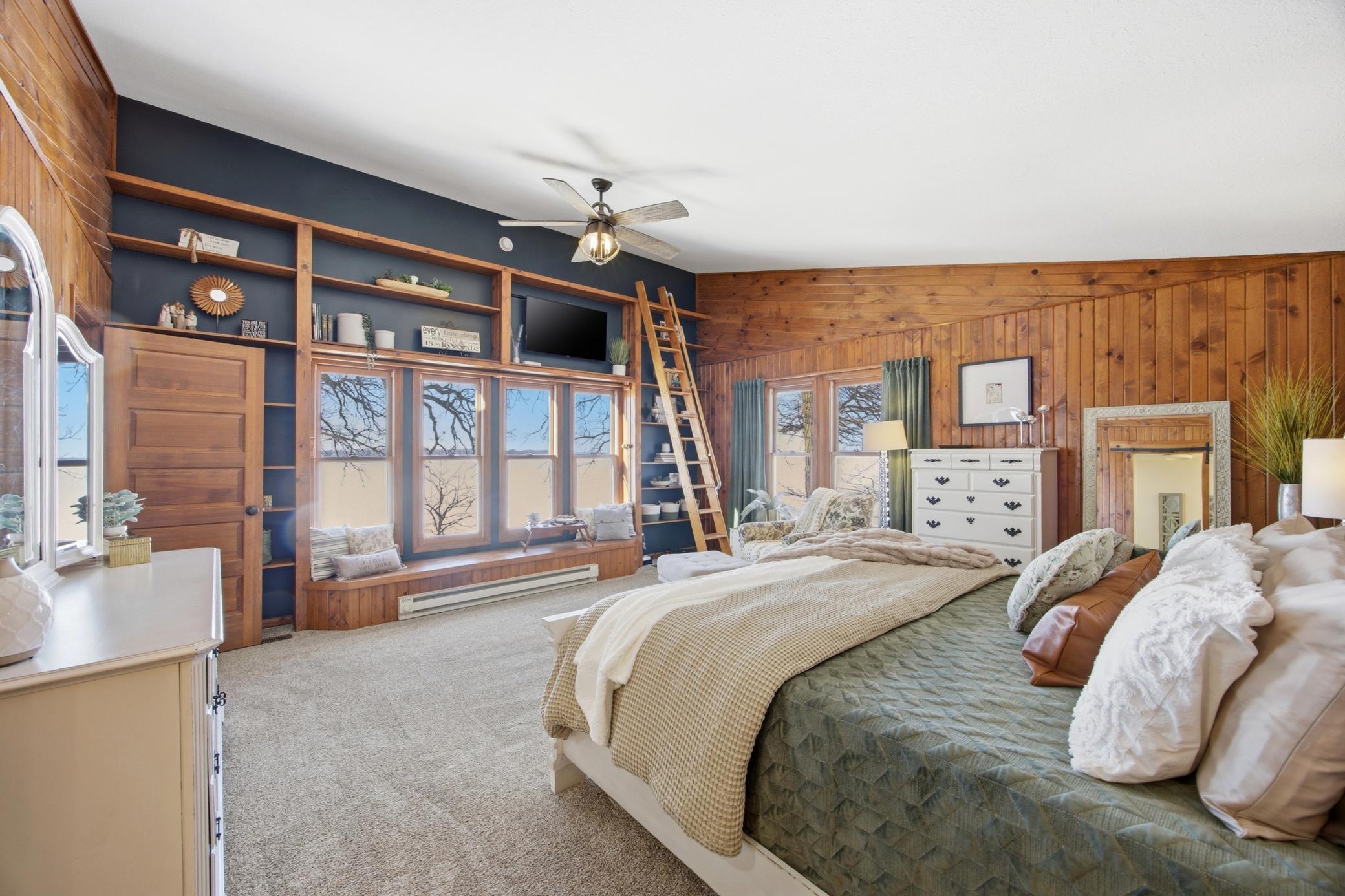 611 N Shore Drive Property Photo 40