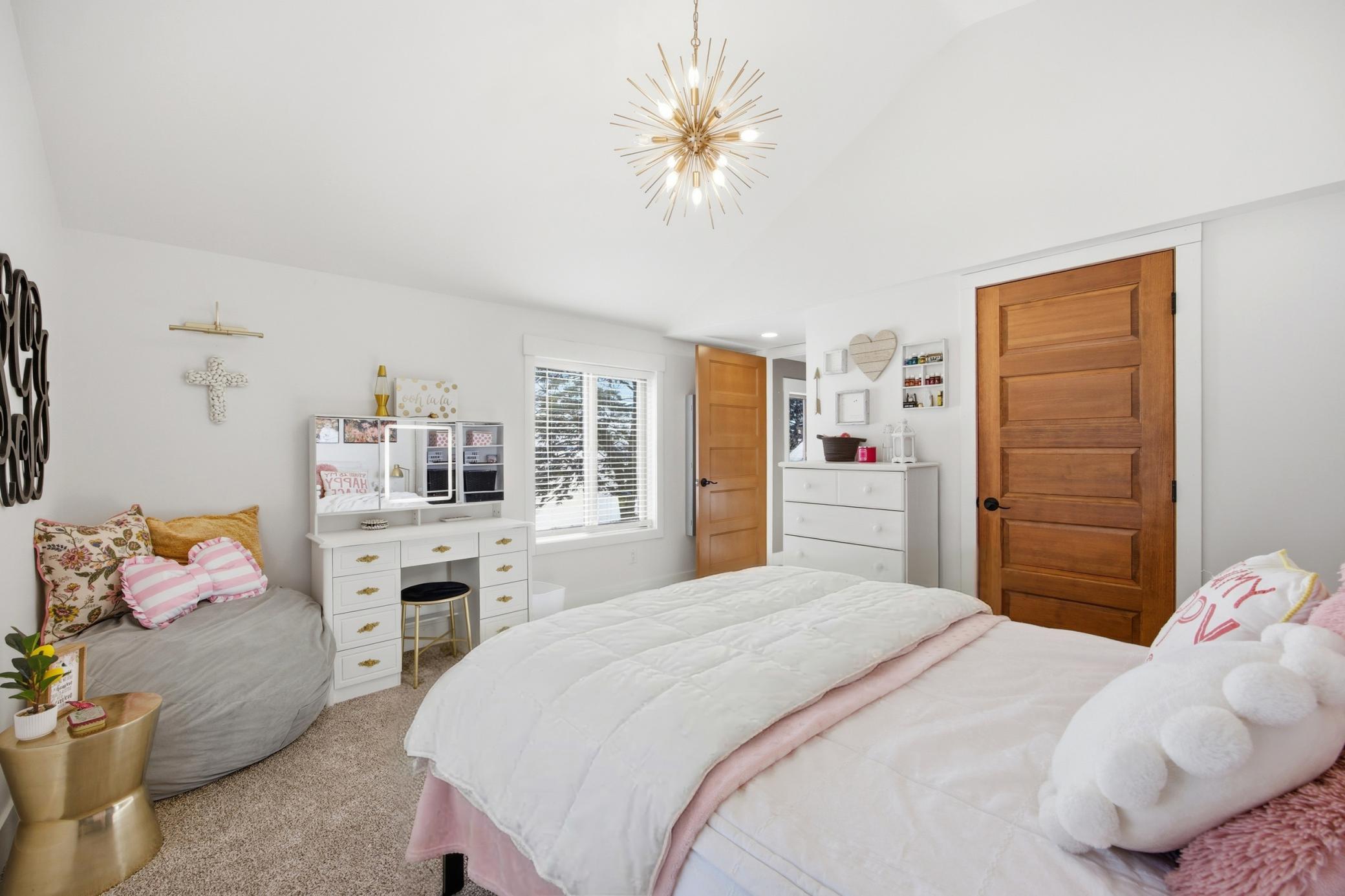 611 N Shore Drive Property Photo 50