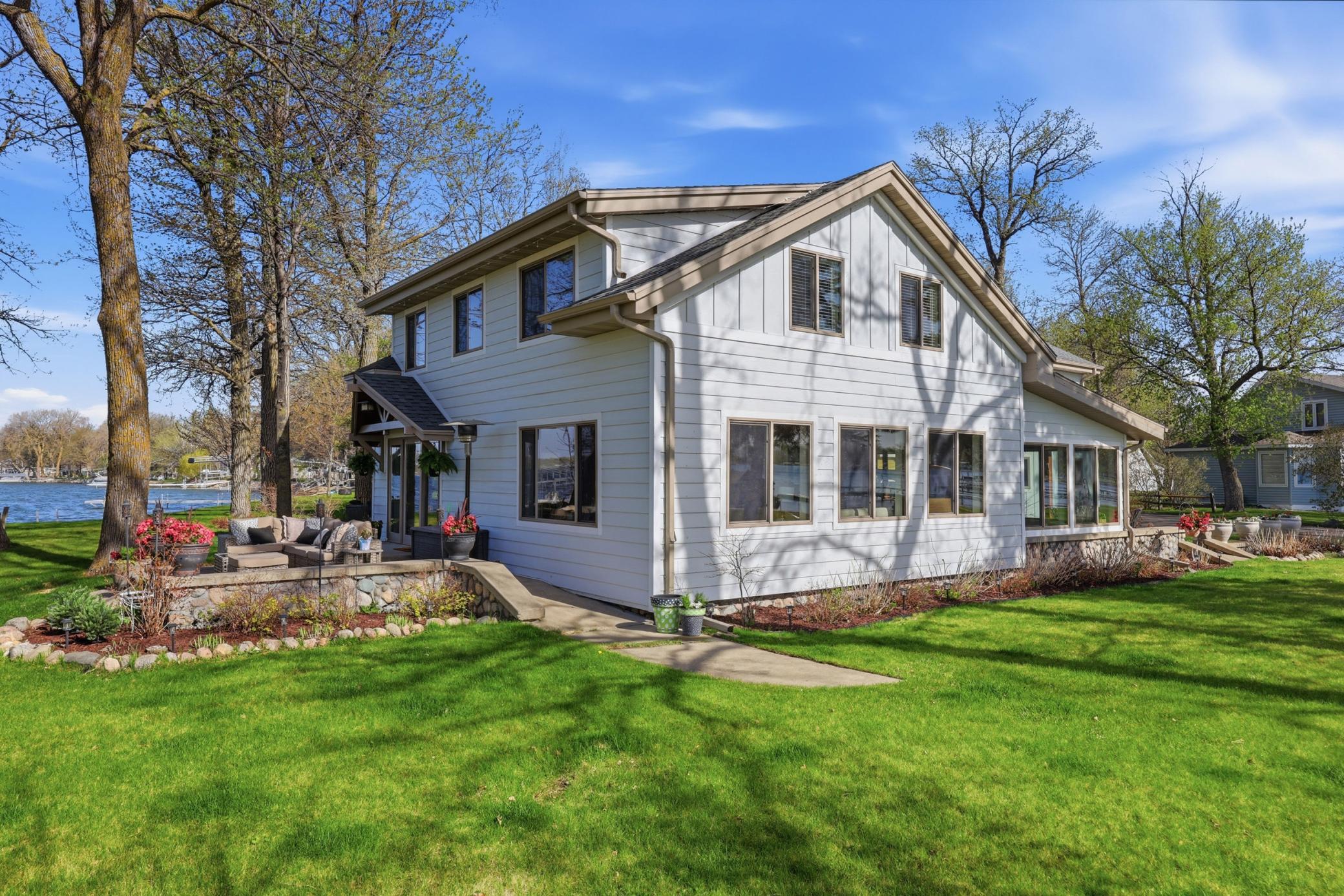 611 N Shore Drive Property Photo 56