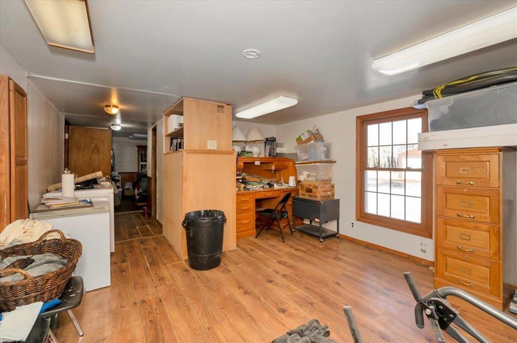 4090 S County Rd A Property Photo 8