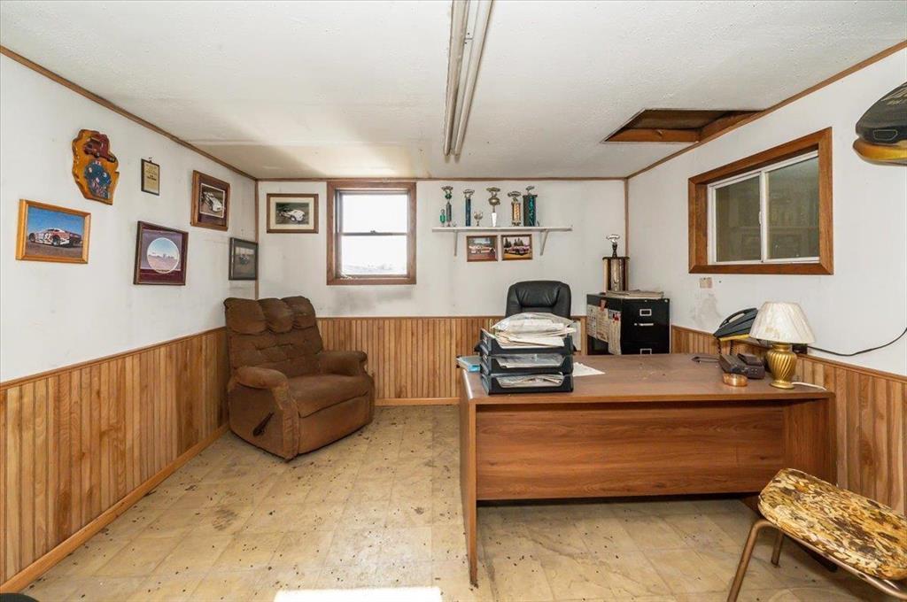 4090 S County Rd A Property Photo 30