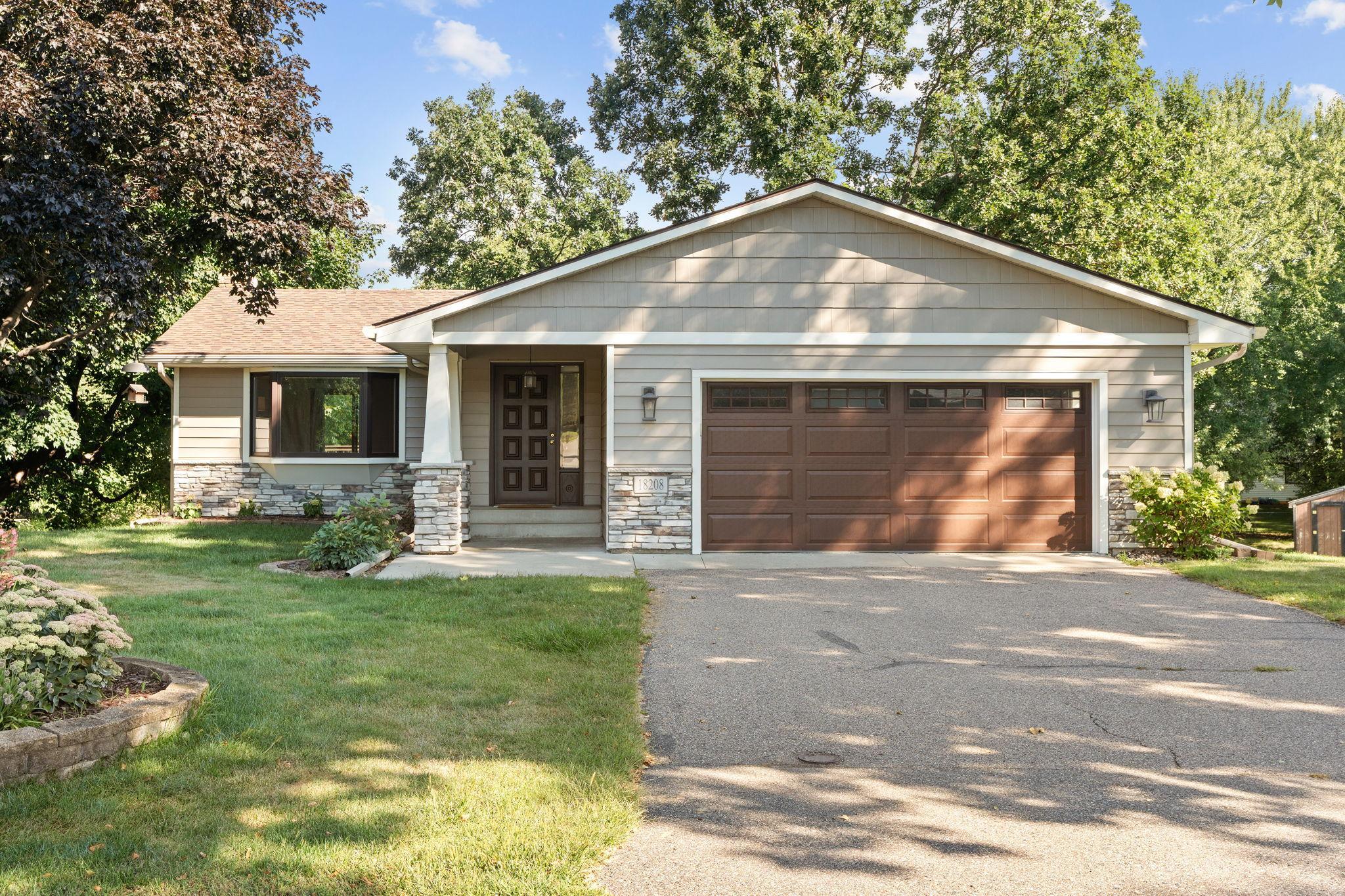 18208 Valley View Road Property Photo 1