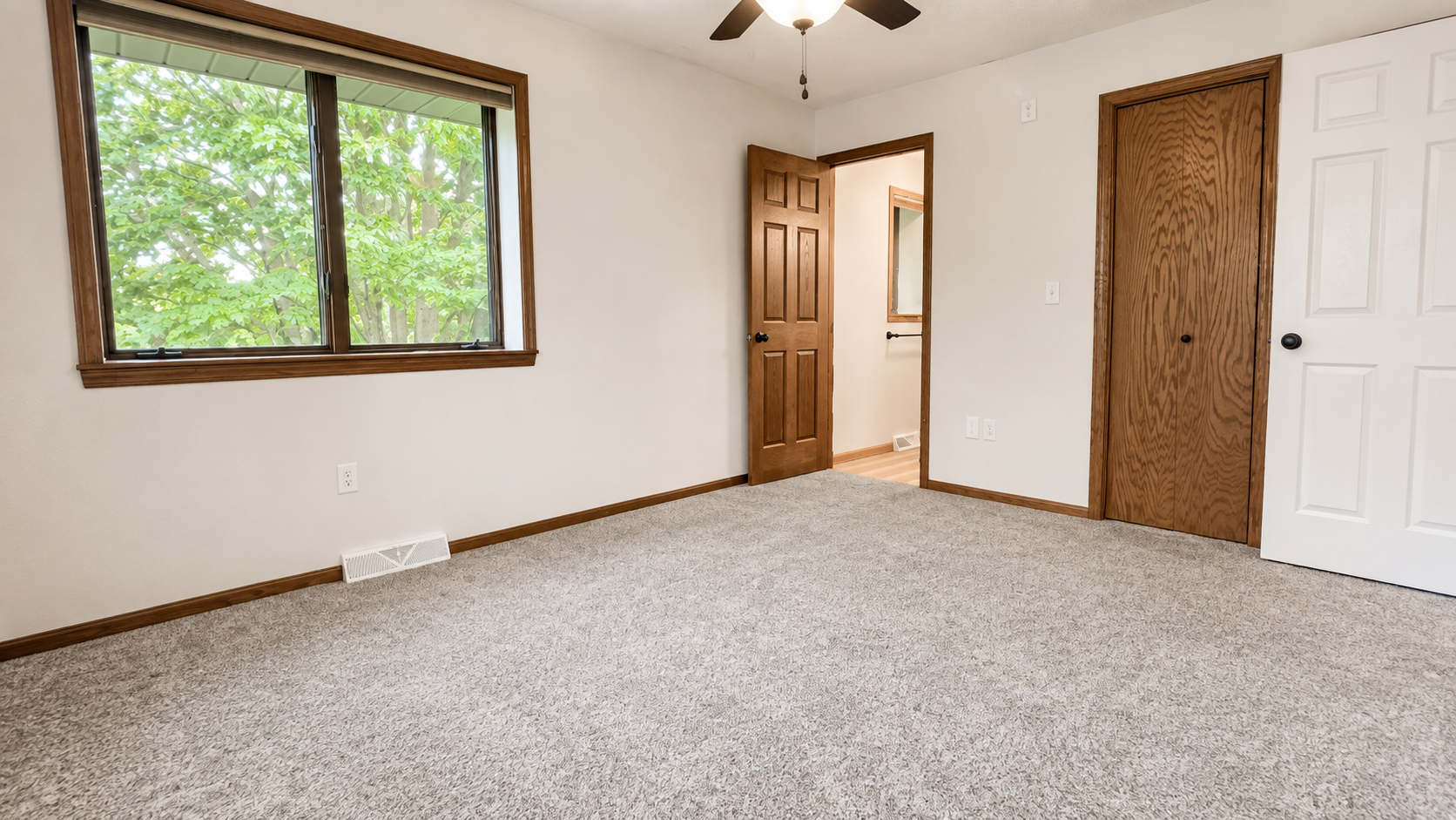 7352 Ahles Road Property Photo 20