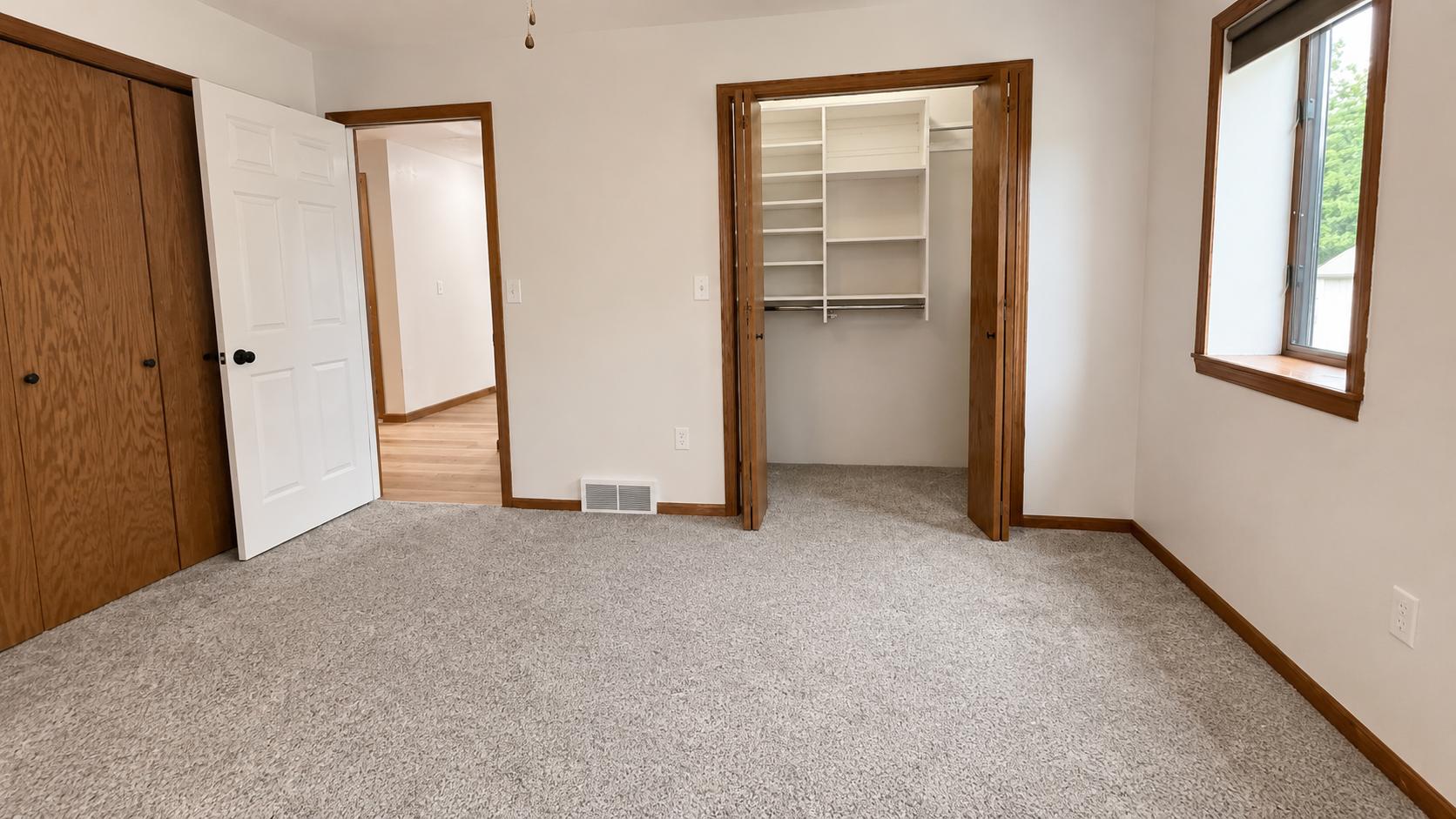 7352 Ahles Road Property Photo 22