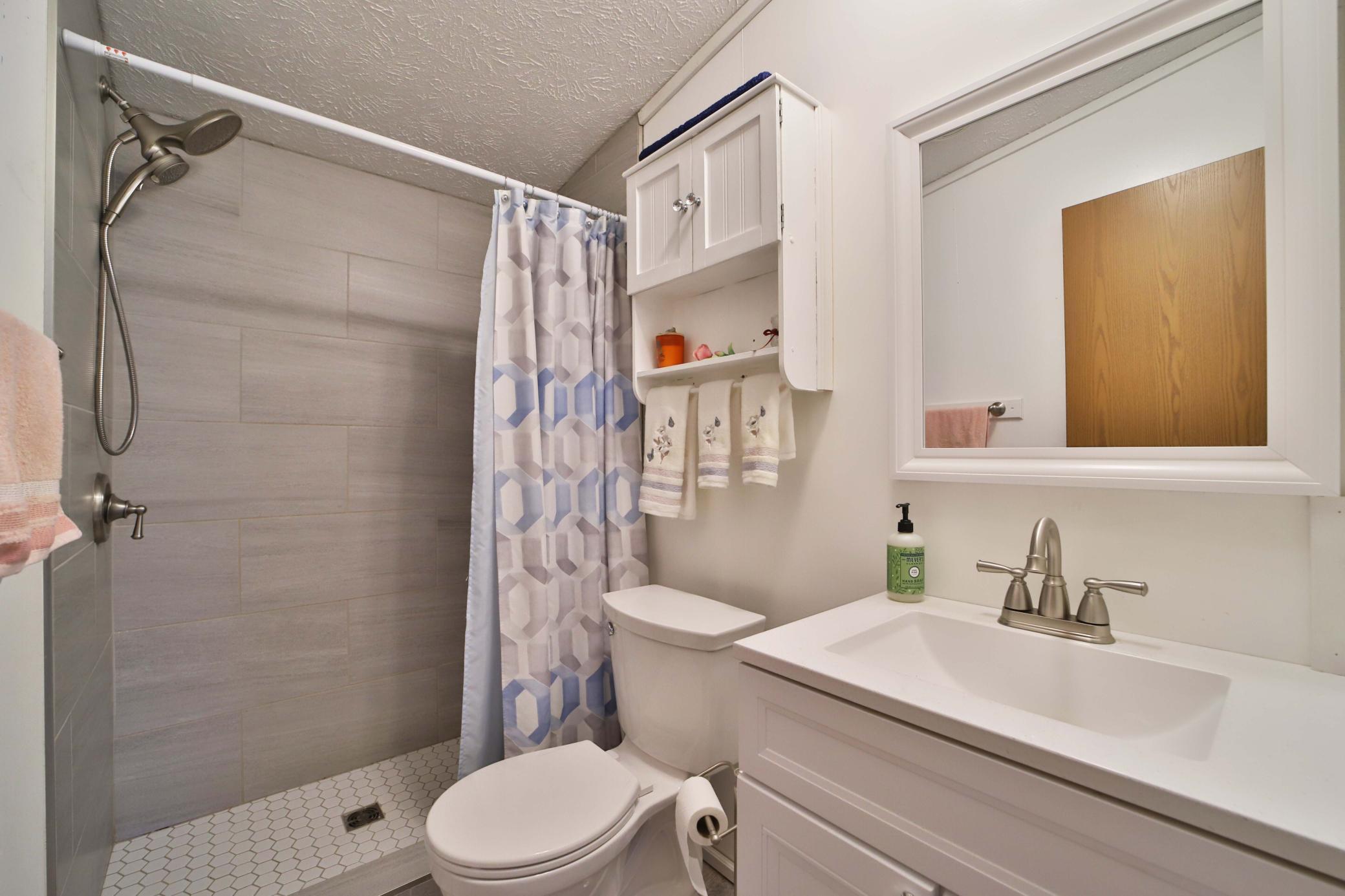 2188 E Five Point Lake Drive Nw Property Photo 23