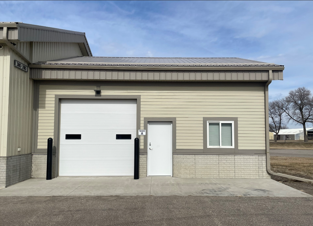 1020 S Victory Drive A Property Photo 1