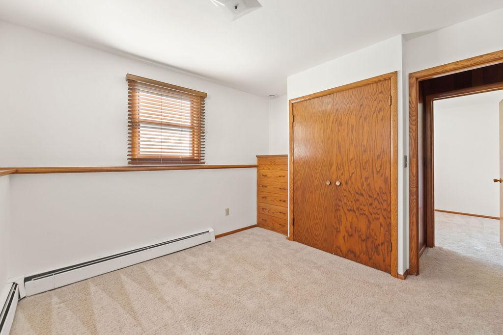 2807 Edgewood Drive N Property Photo 35