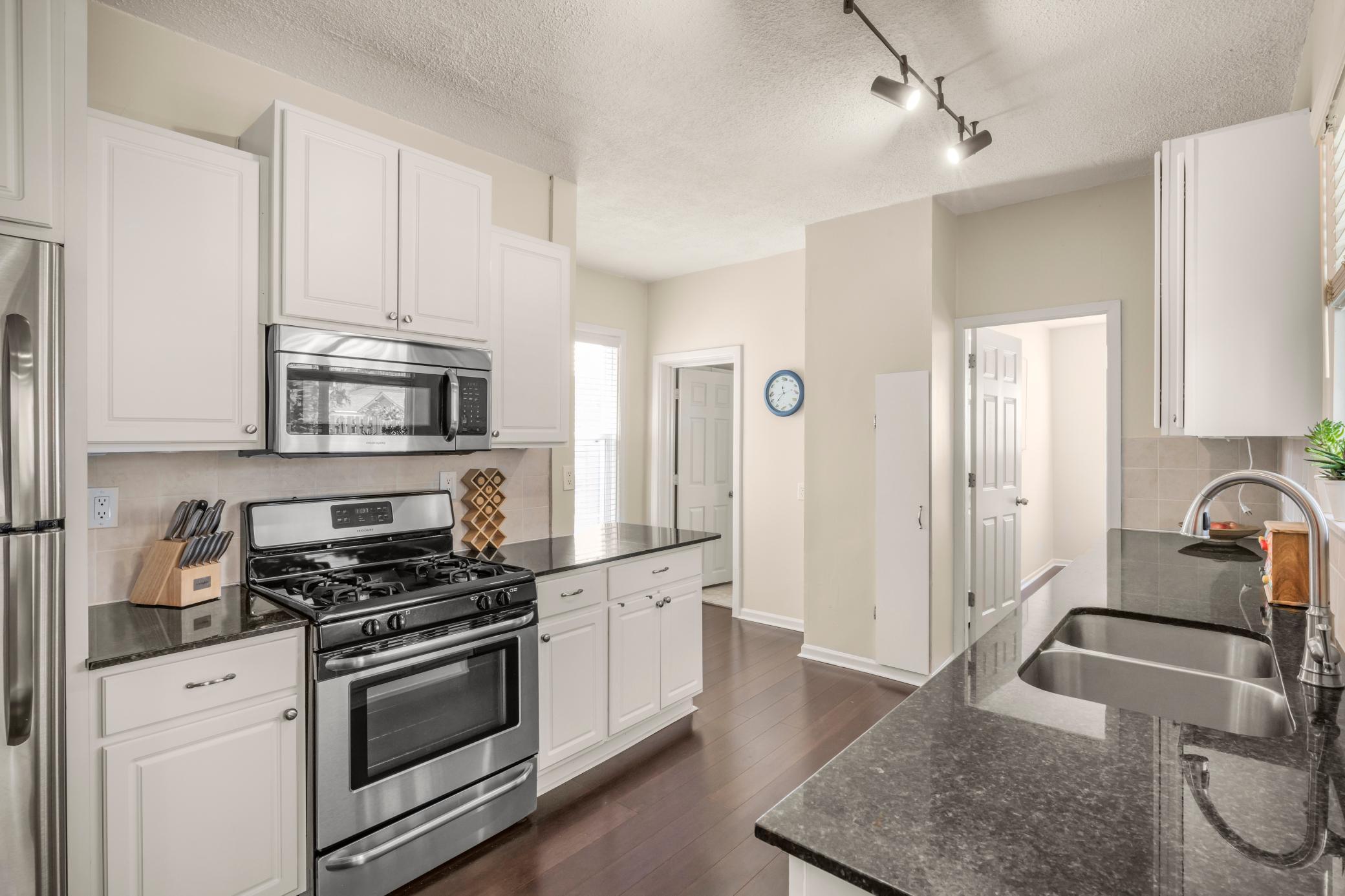 282 Annapolis Street E Property Photo 14