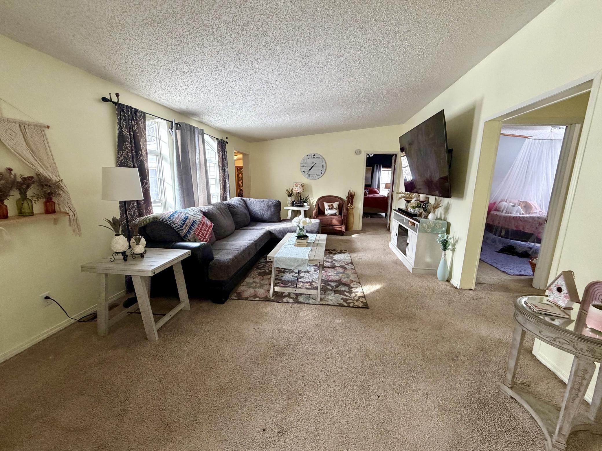 3911 Alder Street Ne Property Photo 15