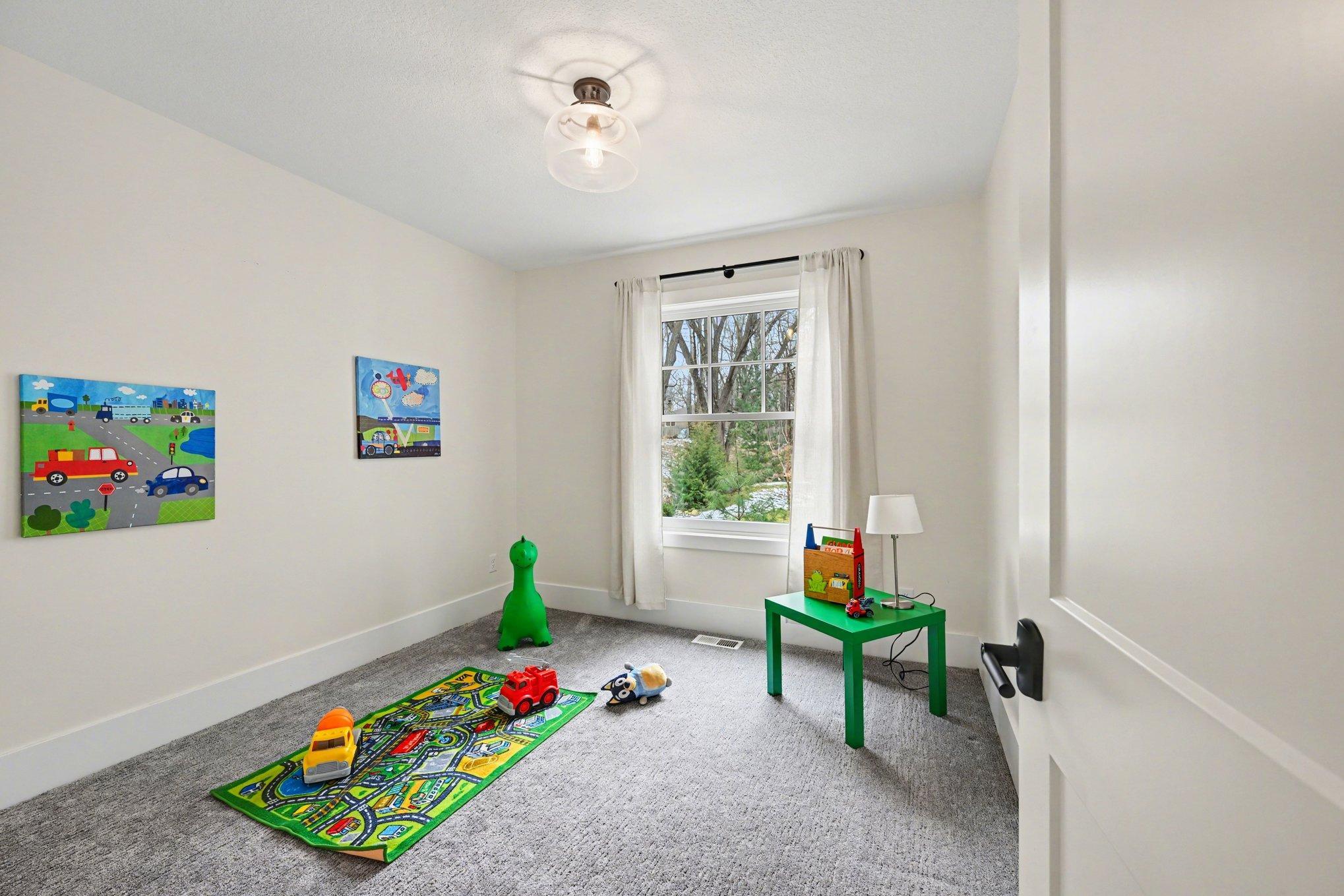 17145 9th Avenue N Property Photo 31