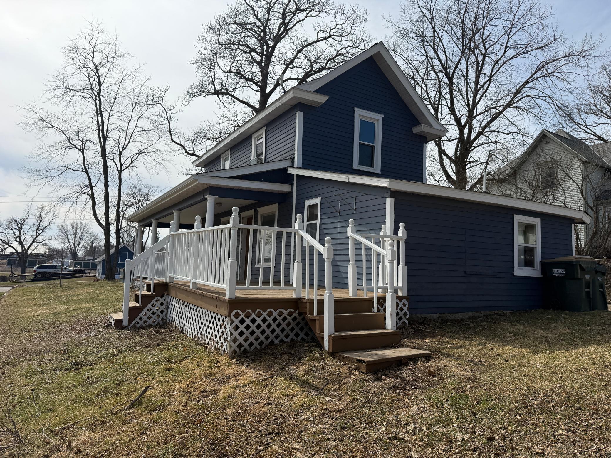 352 4th Street N Property Photo 14
