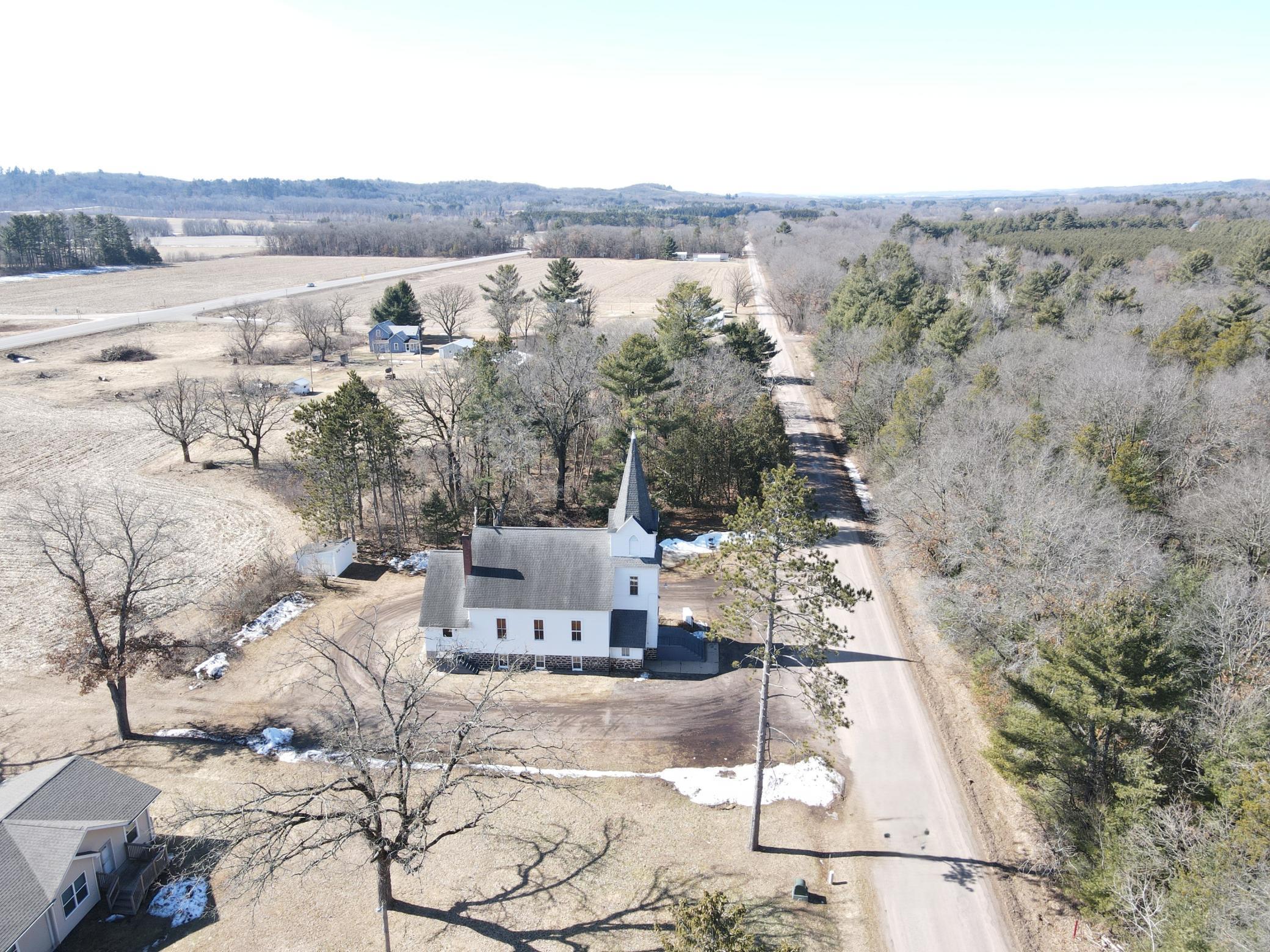 W14755 Old Highway 10 Property Photo 8