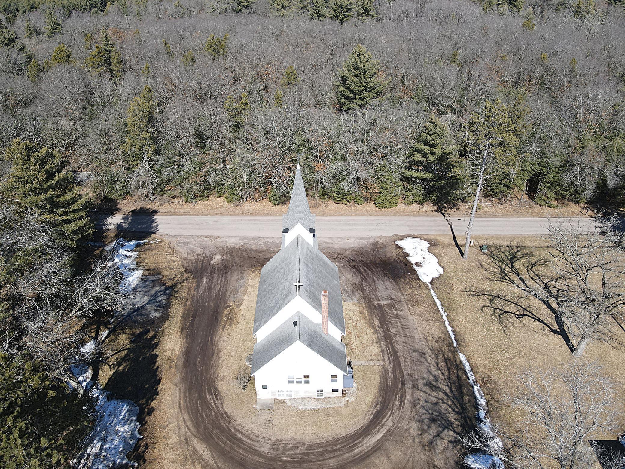 W14755 Old Highway 10 Property Photo 9