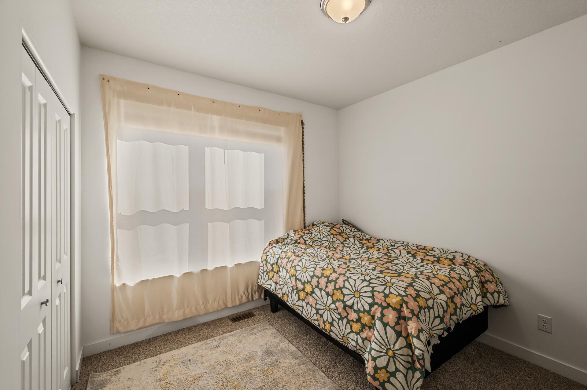 1901 Aztec Avenue Property Photo 11