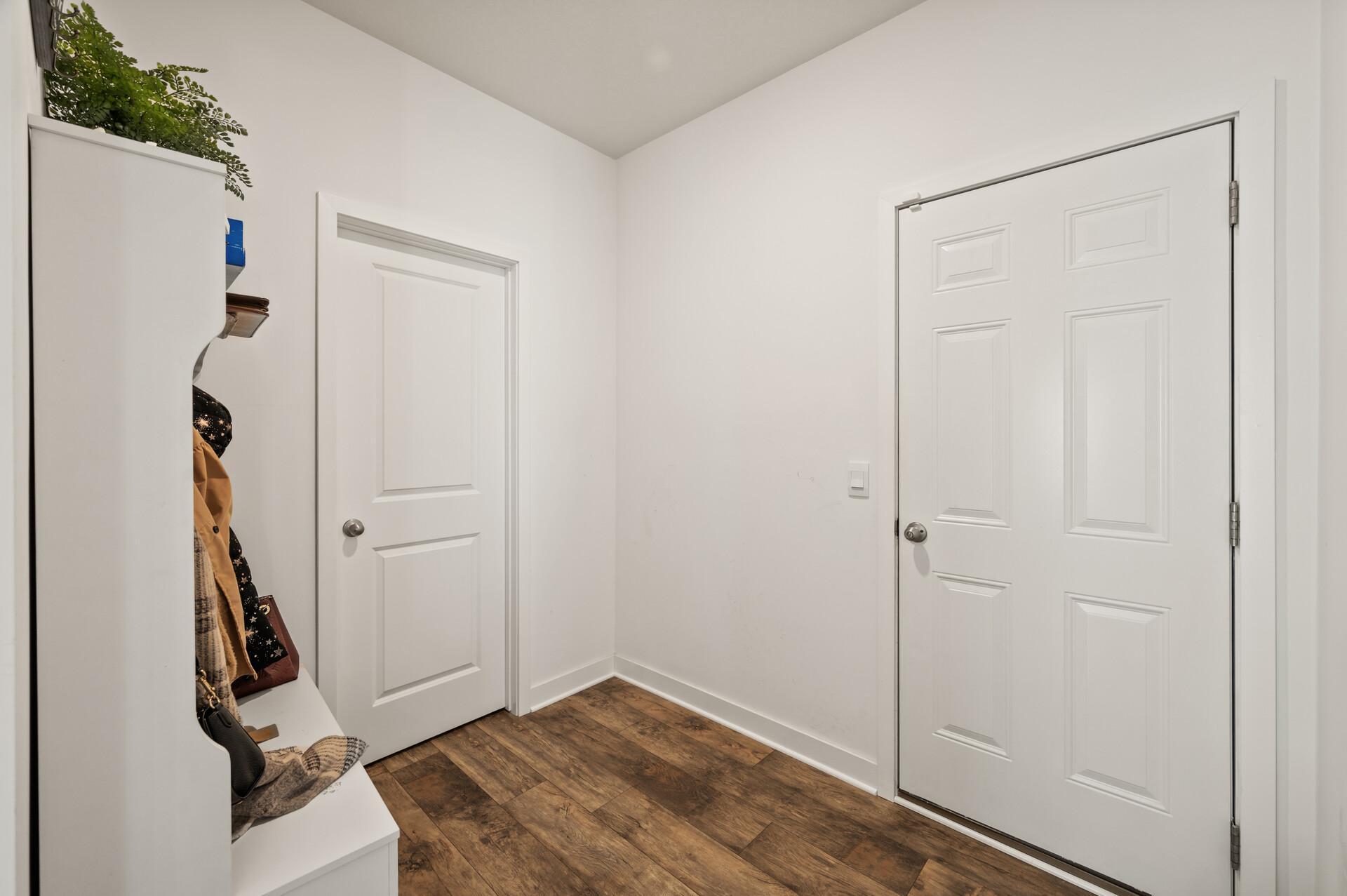 1901 Aztec Avenue Property Photo 13