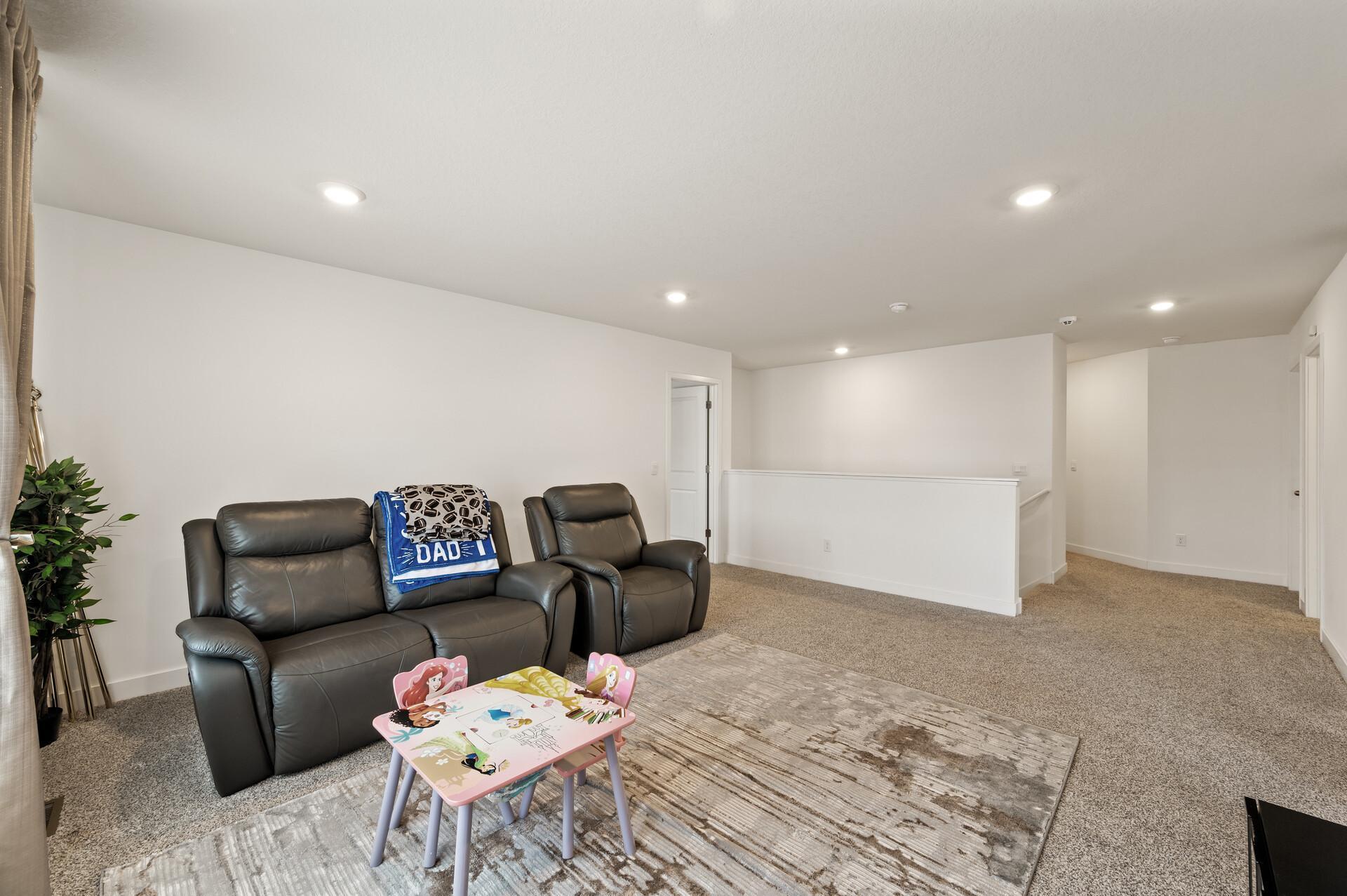 1901 Aztec Avenue Property Photo 15