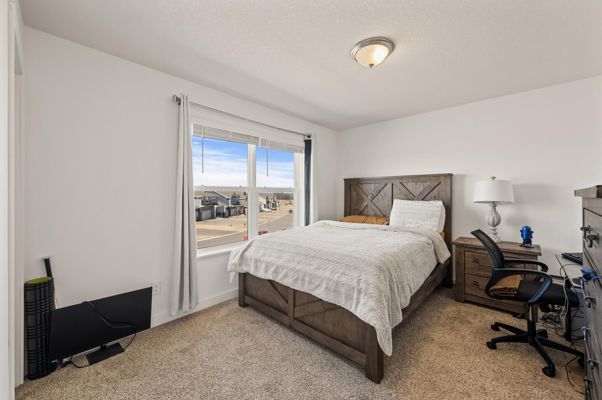 1901 Aztec Avenue Property Photo 23