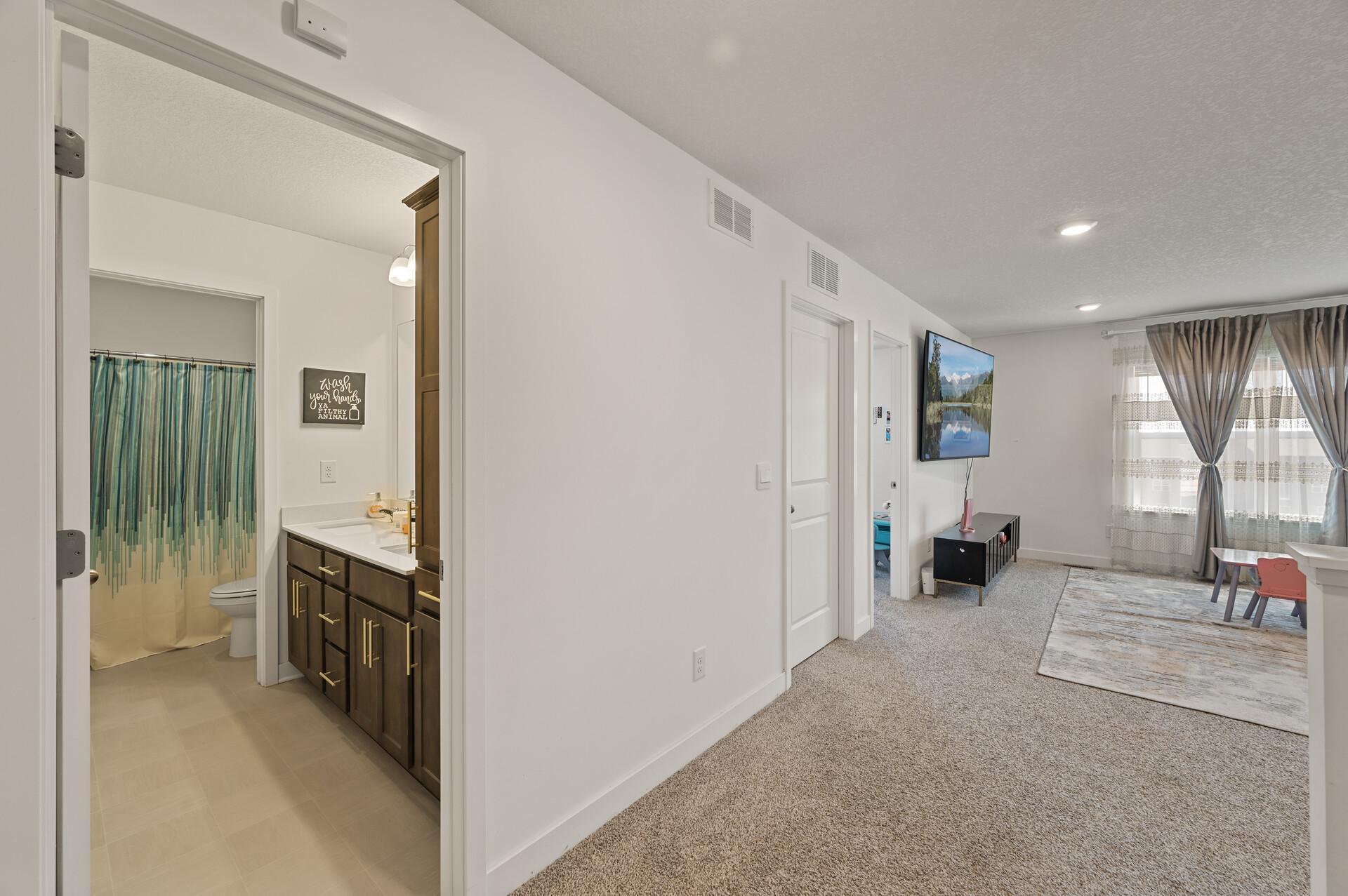 1901 Aztec Avenue Property Photo 25