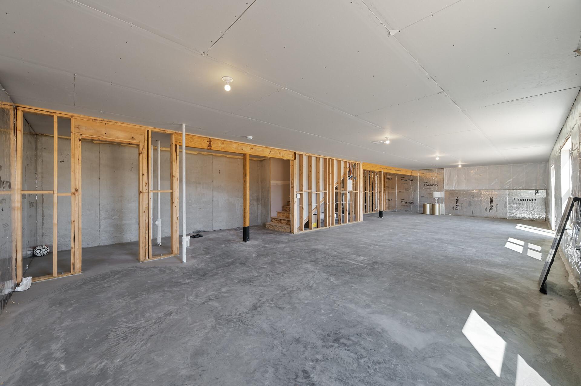 1901 Aztec Avenue Property Photo 27