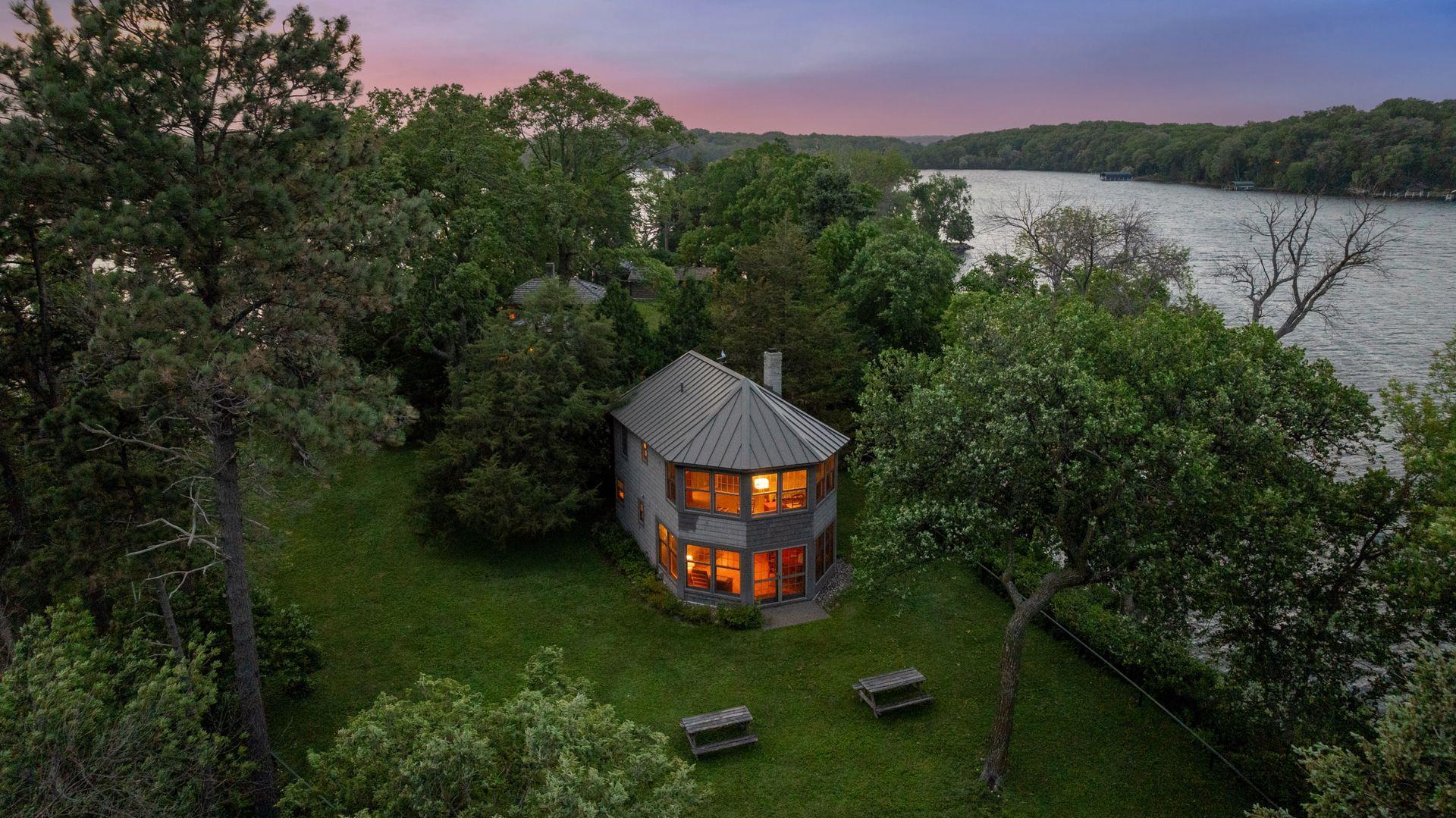 1000 Gale Island Property Photo 6