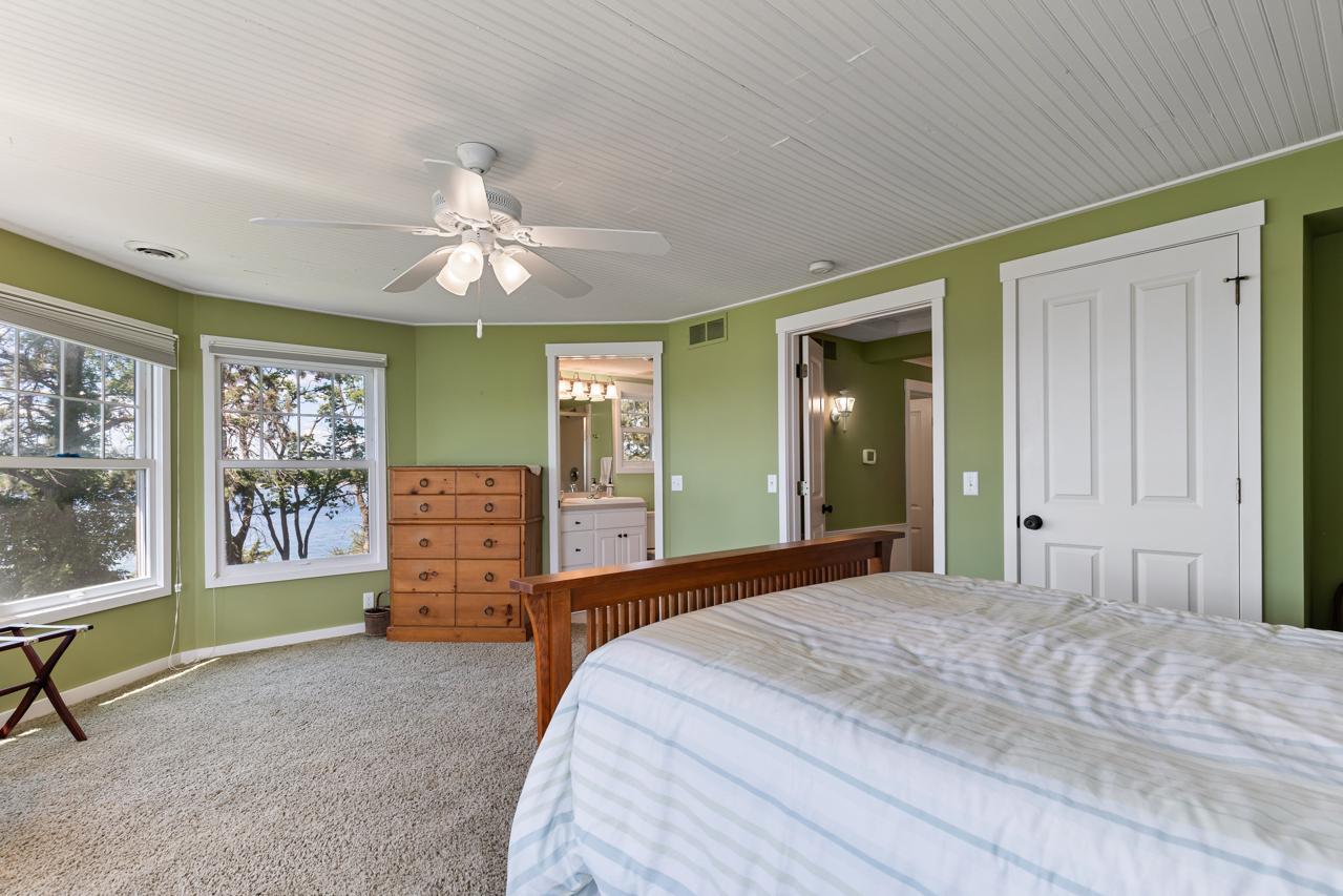 1000 Gale Island Property Photo 14