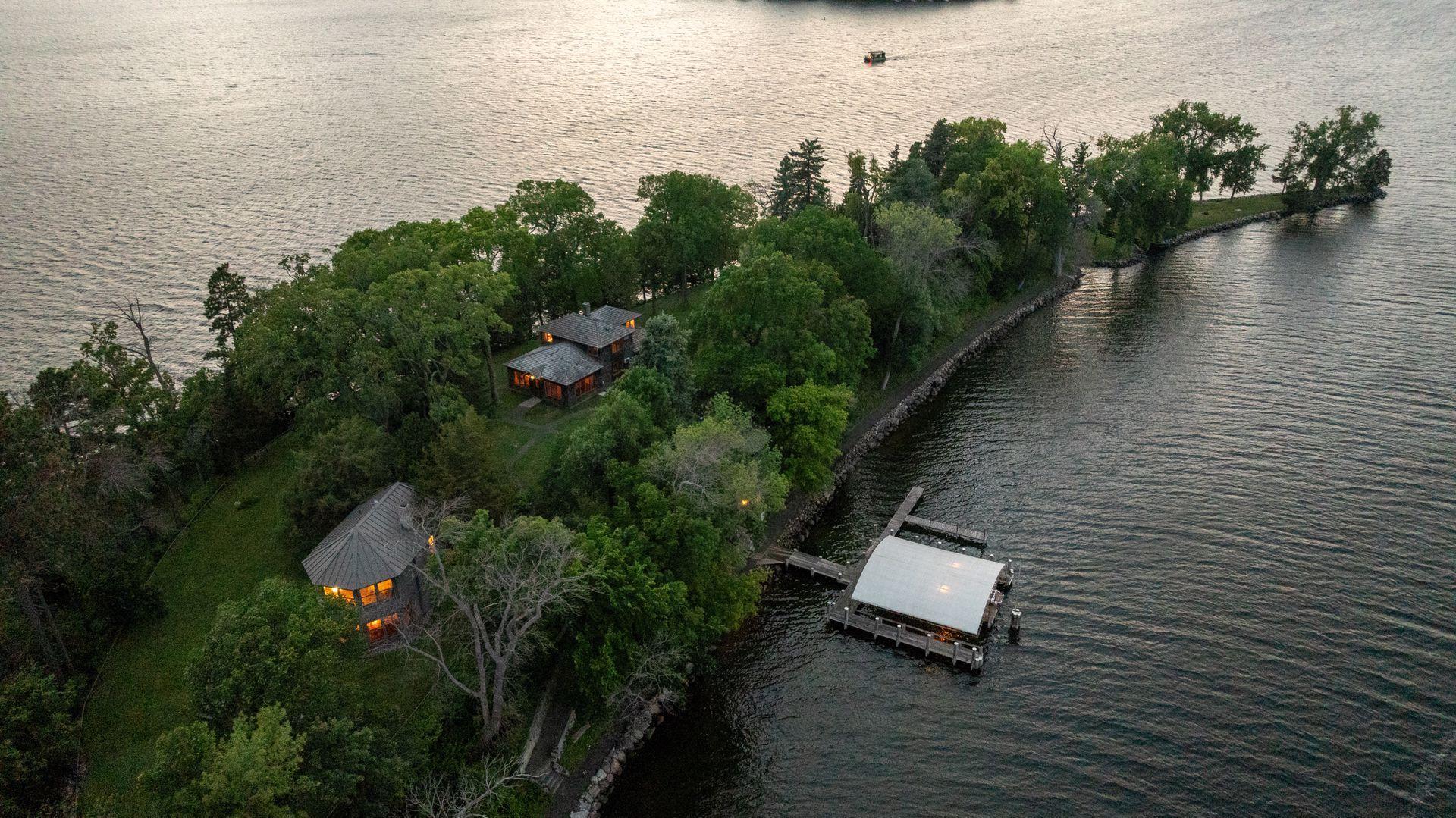 1000 Gale Island Property Photo 52