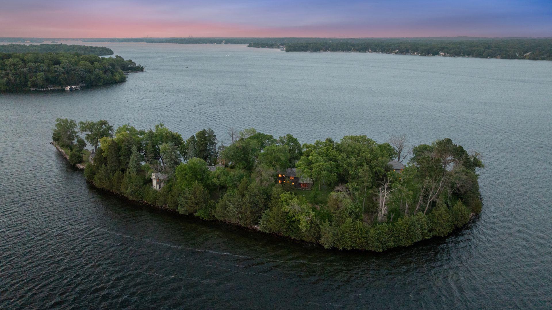 1000 Gale Island Property Photo 53