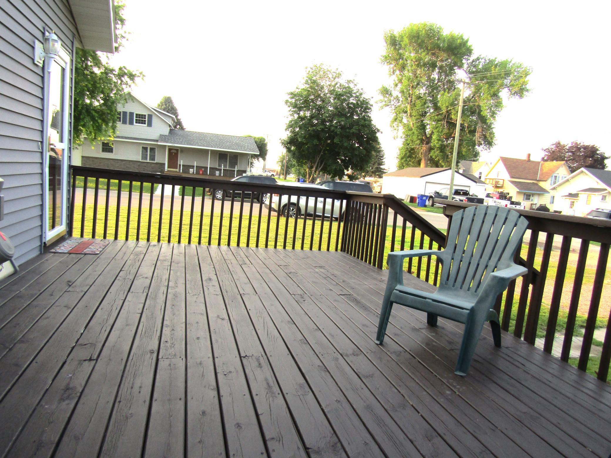 215 7th Street Property Photo 4