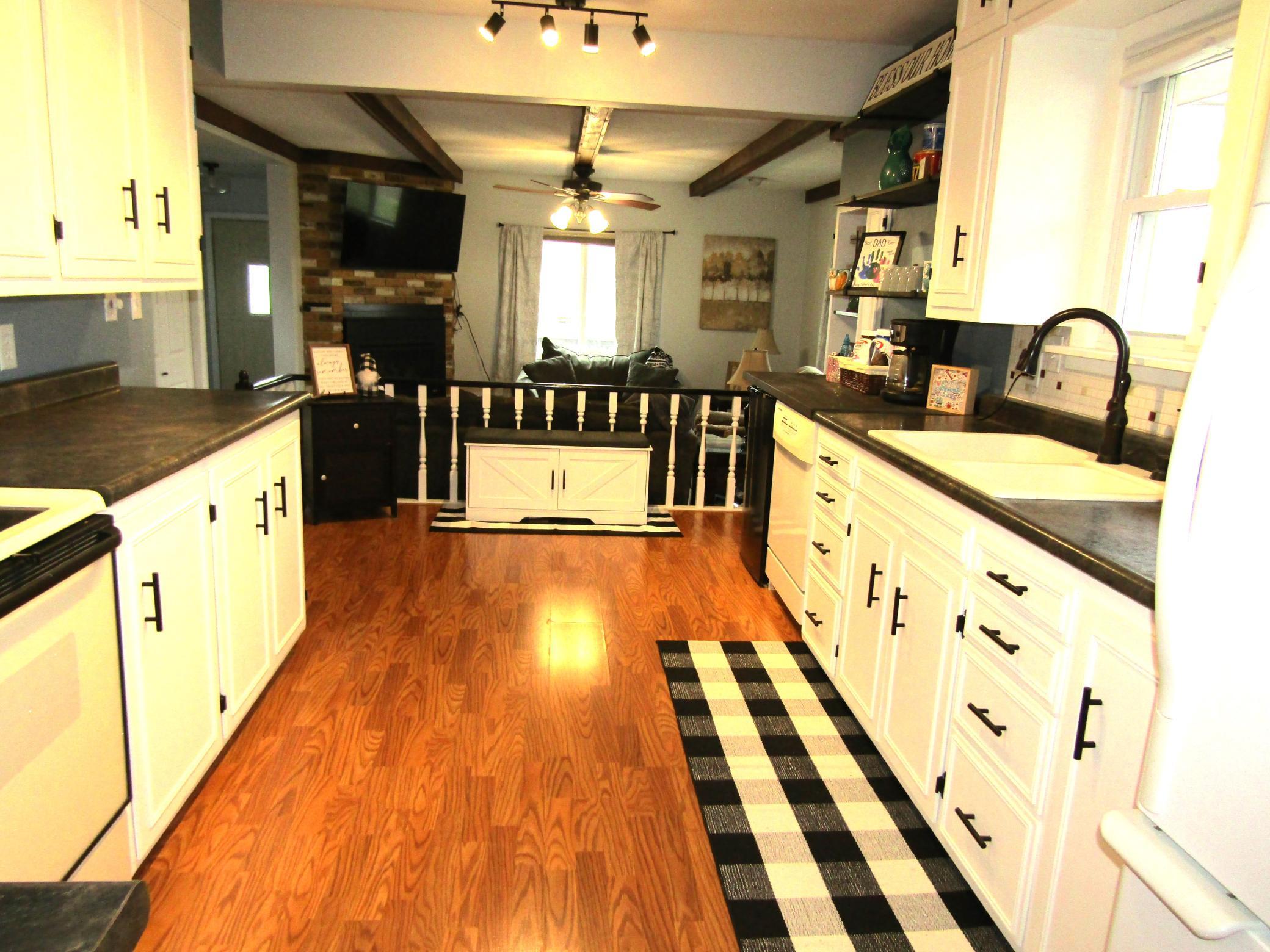 215 7th Street Property Photo 10