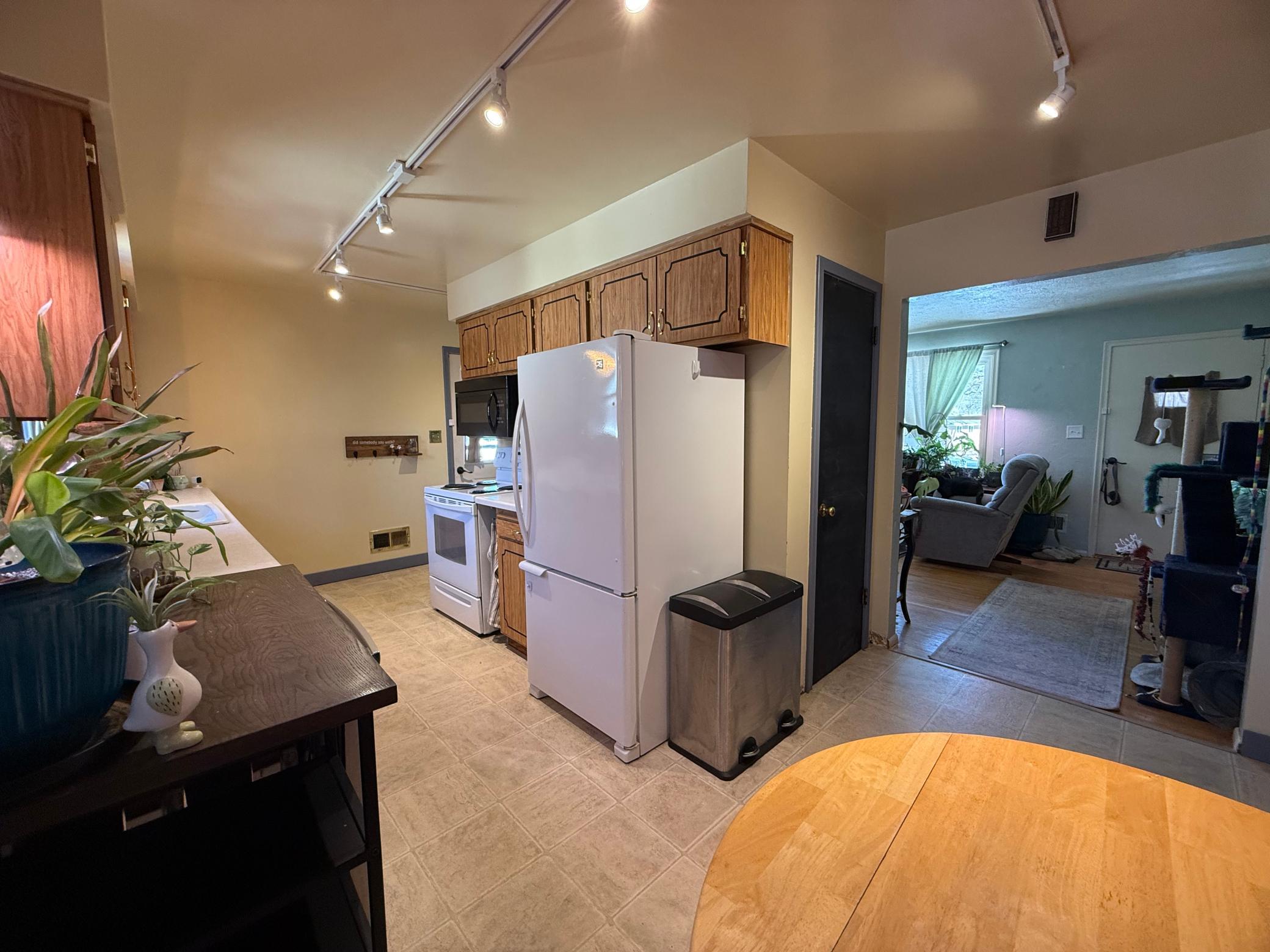 1838 Forest Street Property Photo 8