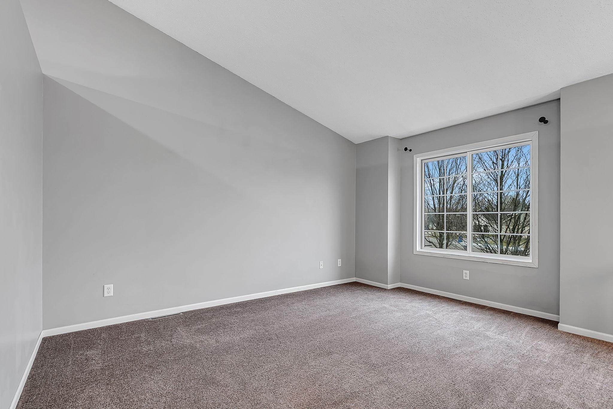 105 Iris Lane Ne Property Photo 12