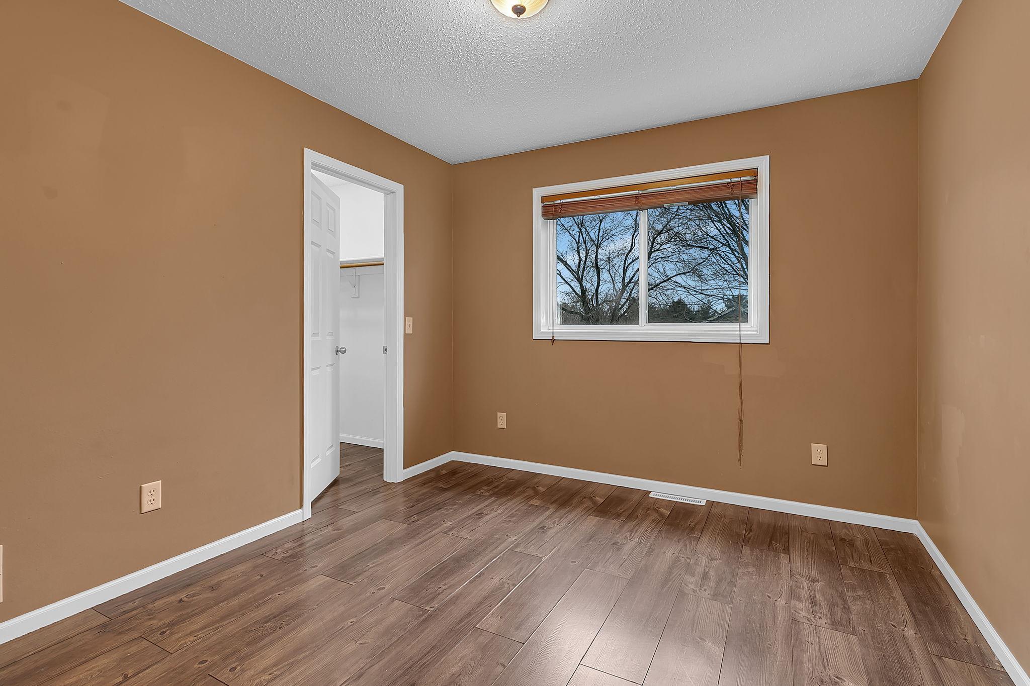105 Iris Lane Ne Property Photo 20
