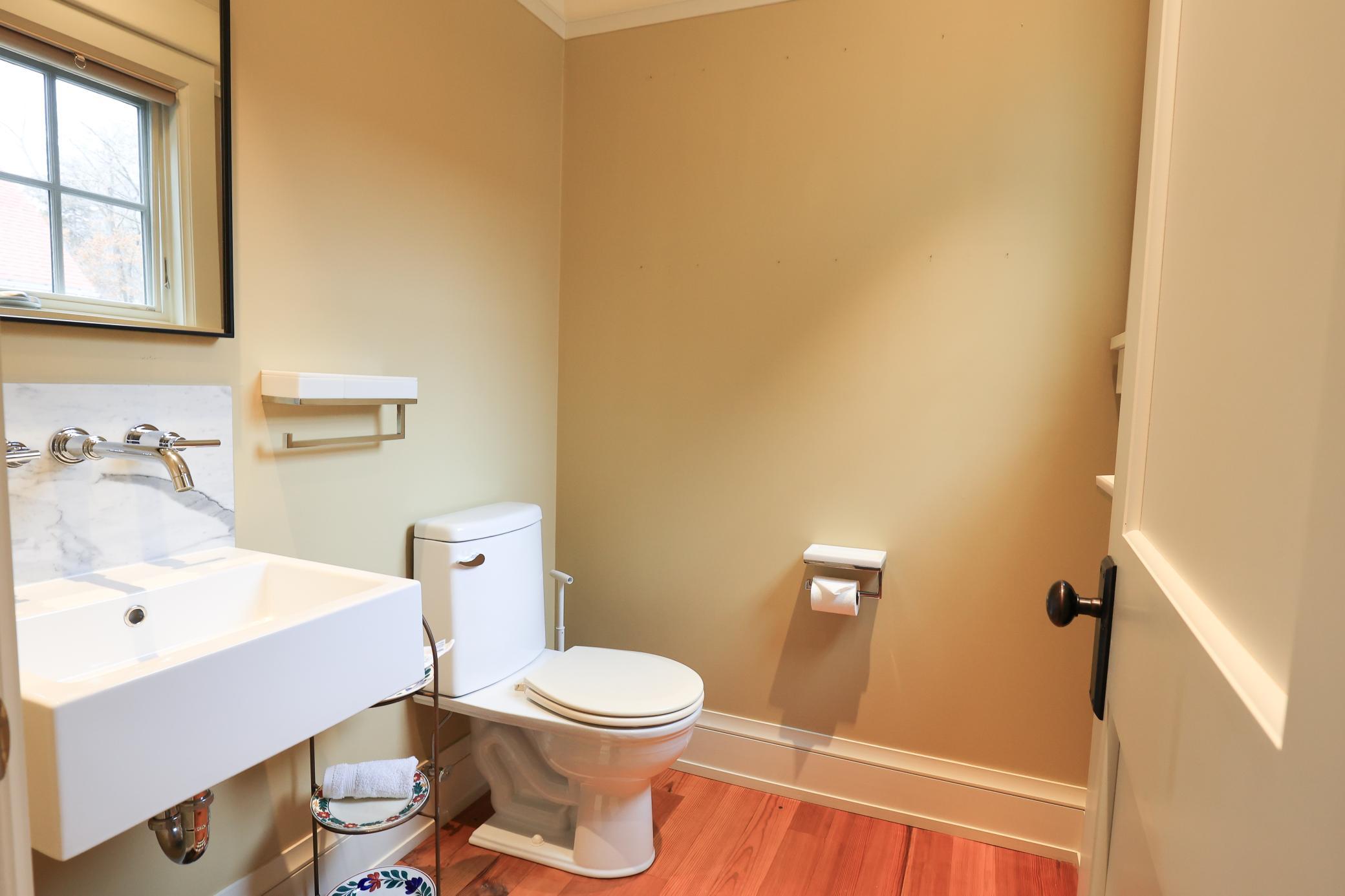 9350 Forest Road Property Photo 19