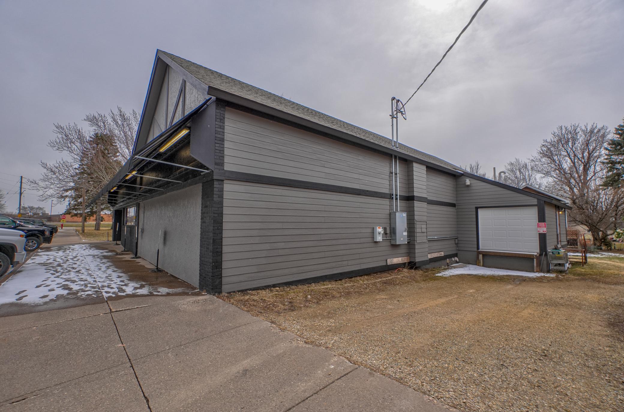 106 W Main Street Property Photo 3