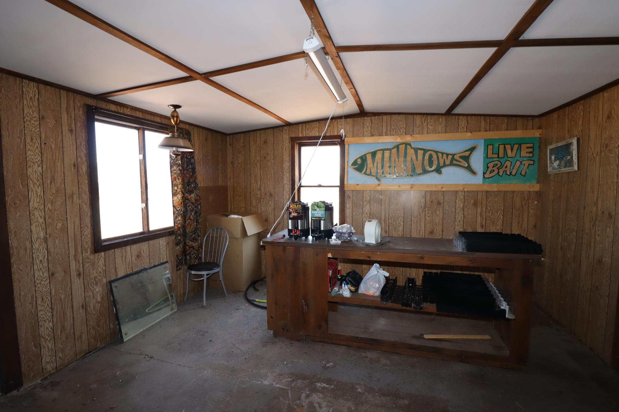 22195 Us Highway 63 Property Photo 40